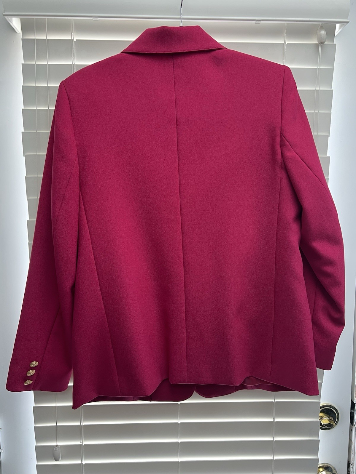 Vintage old money style blazer Size M Pink Fuchsia Pick gold buttons