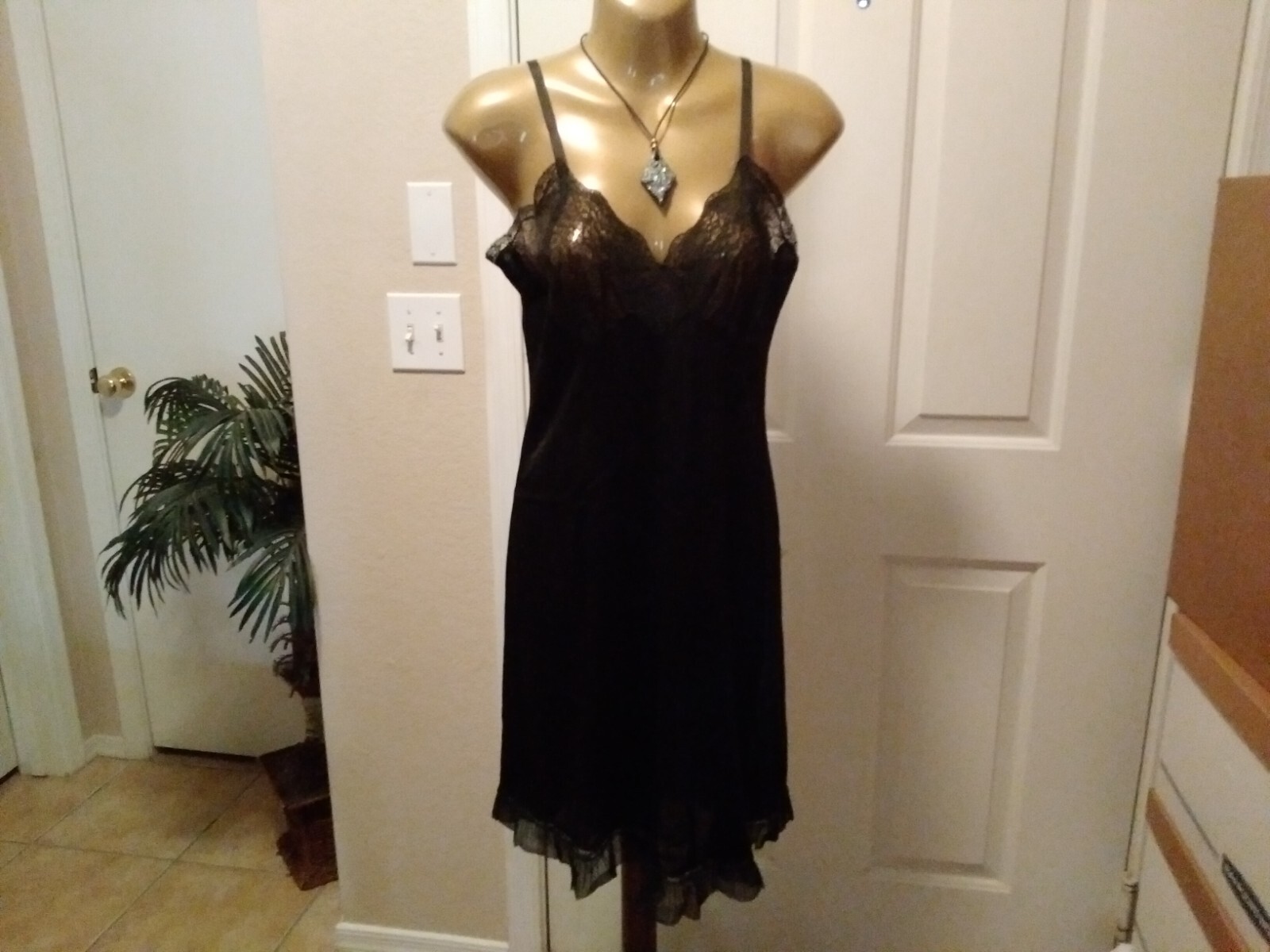 Womans Vintage Full Slip Dress Chemise European SZ Small Black Full Lace Bodice