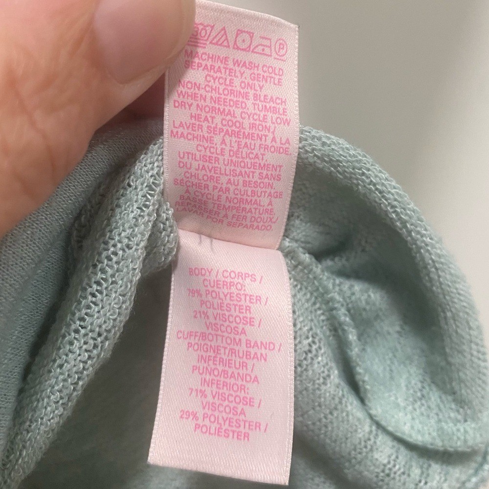 Light Mint Green Lightweight Victoria Secret Sweater size Medium EUC