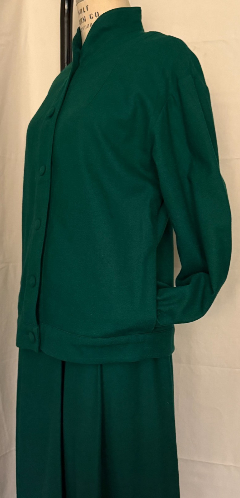 Vtg. Early 1950s GREEN WOOL FLANNEL 2 pc. SUIT, CLASSIC TAILORED, by DOLL HOUSE