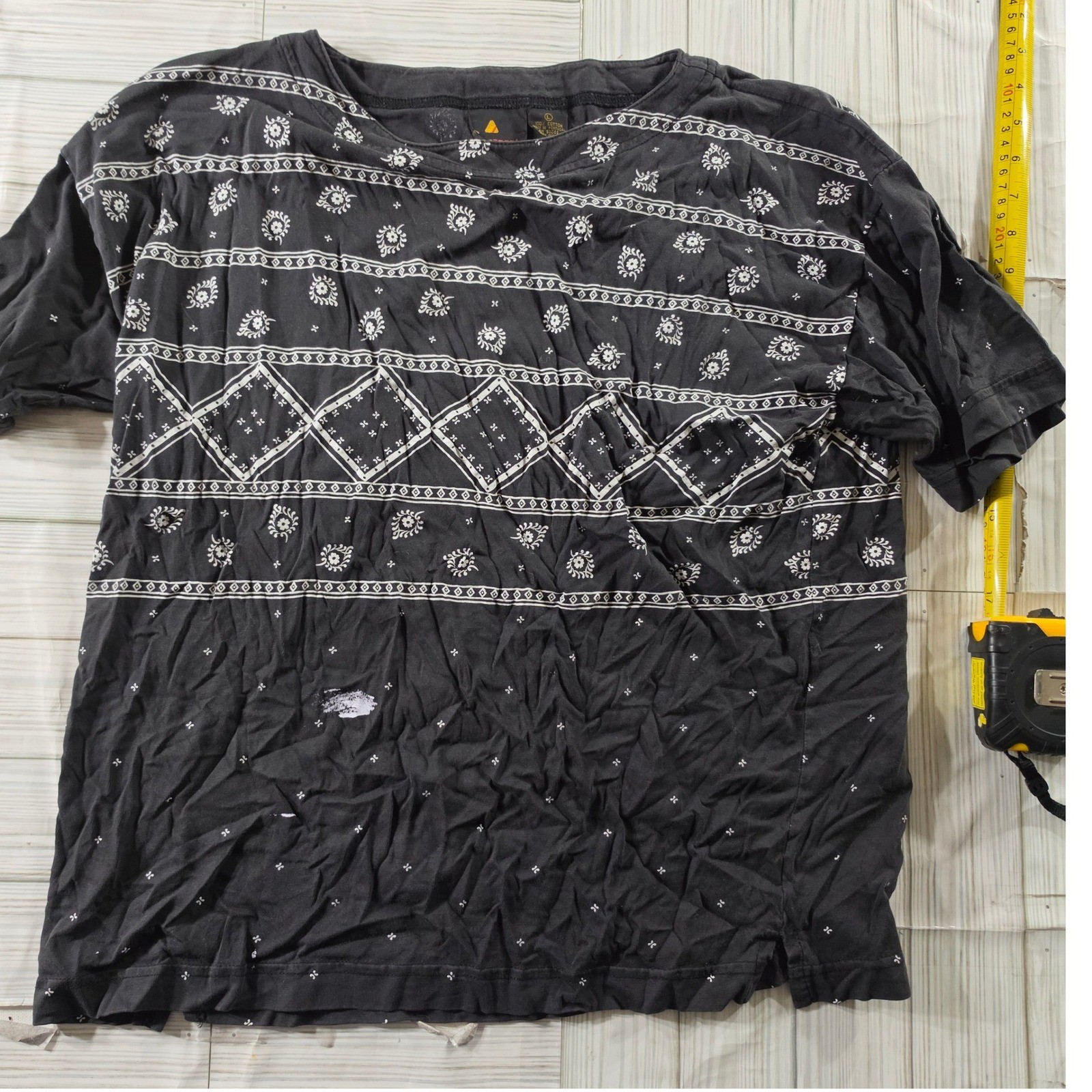 LizSport Vintage Black Cotton Geometric Print T-Shirt Womens Large Short Sleeve