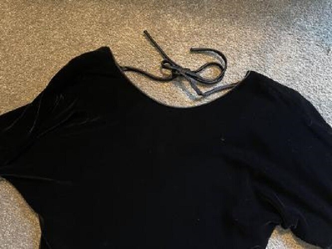 REGINA KRAVITZ NY Vtg 1980s. Maxi Black Silk Velvet dress, dolman sleeve, Size 6