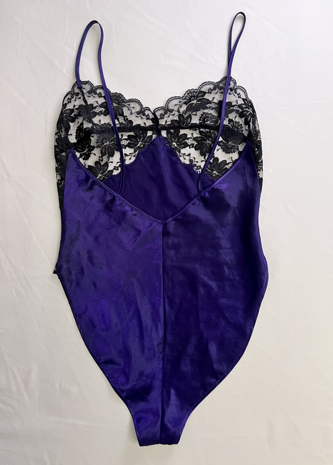Vintage Victoria’s Secret Gold Label Women’s Size S Purple Teddy Bodysuit Lace