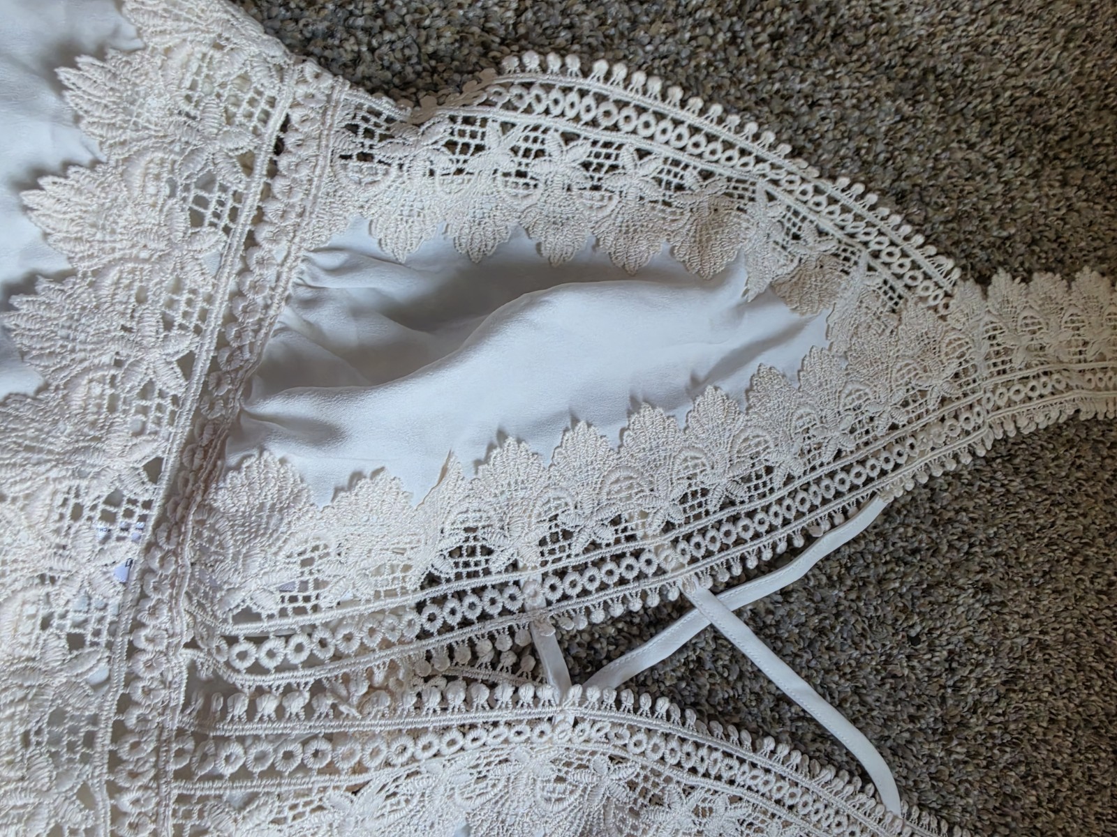 Flora Nikrooz White Lace Trim Slip, XS Regular, Rayon/Polyester/Spandex