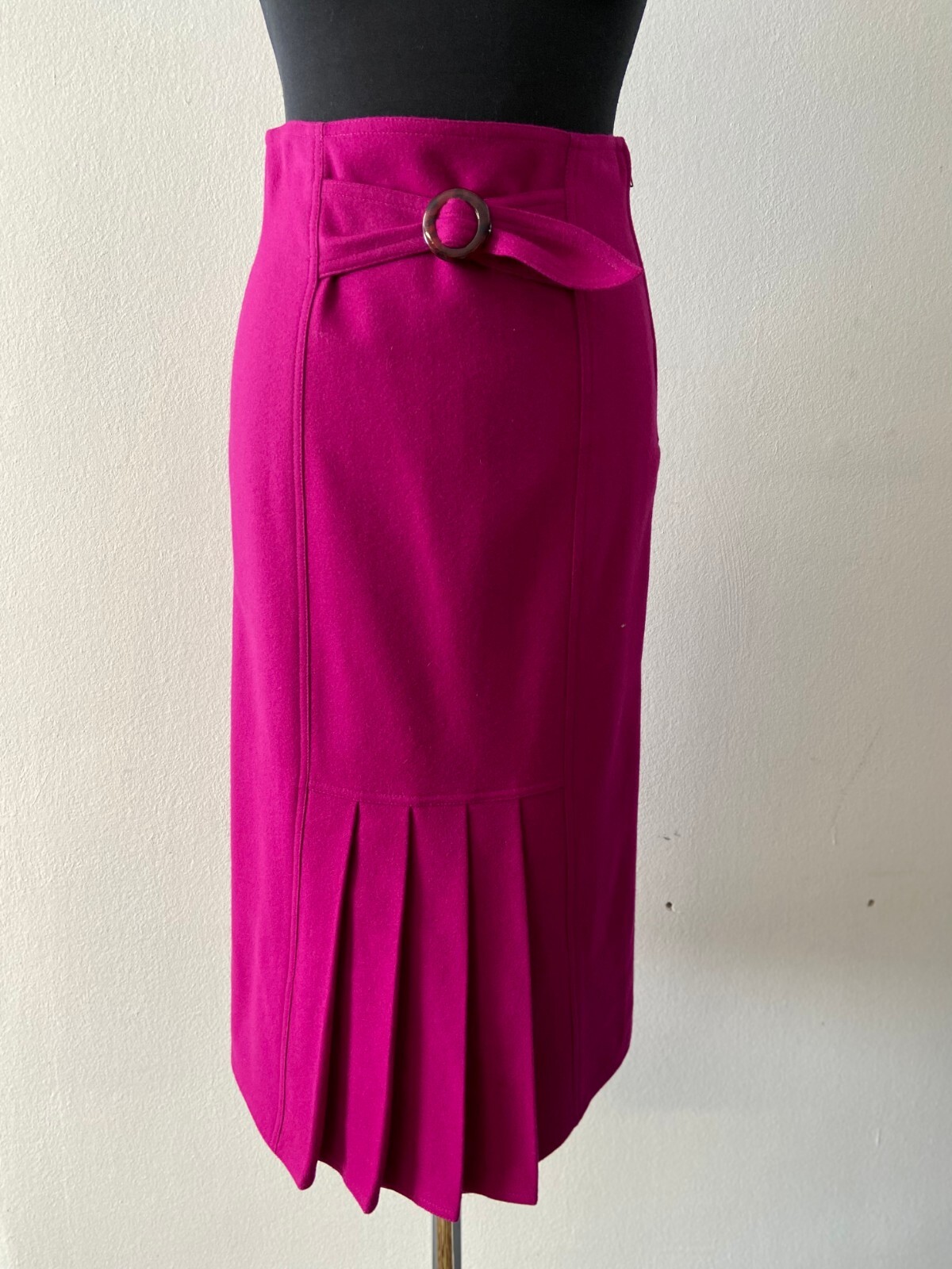 Womens Chic Vintage 90s Pink Wool Skirt | Size S | Unique Statement Piece