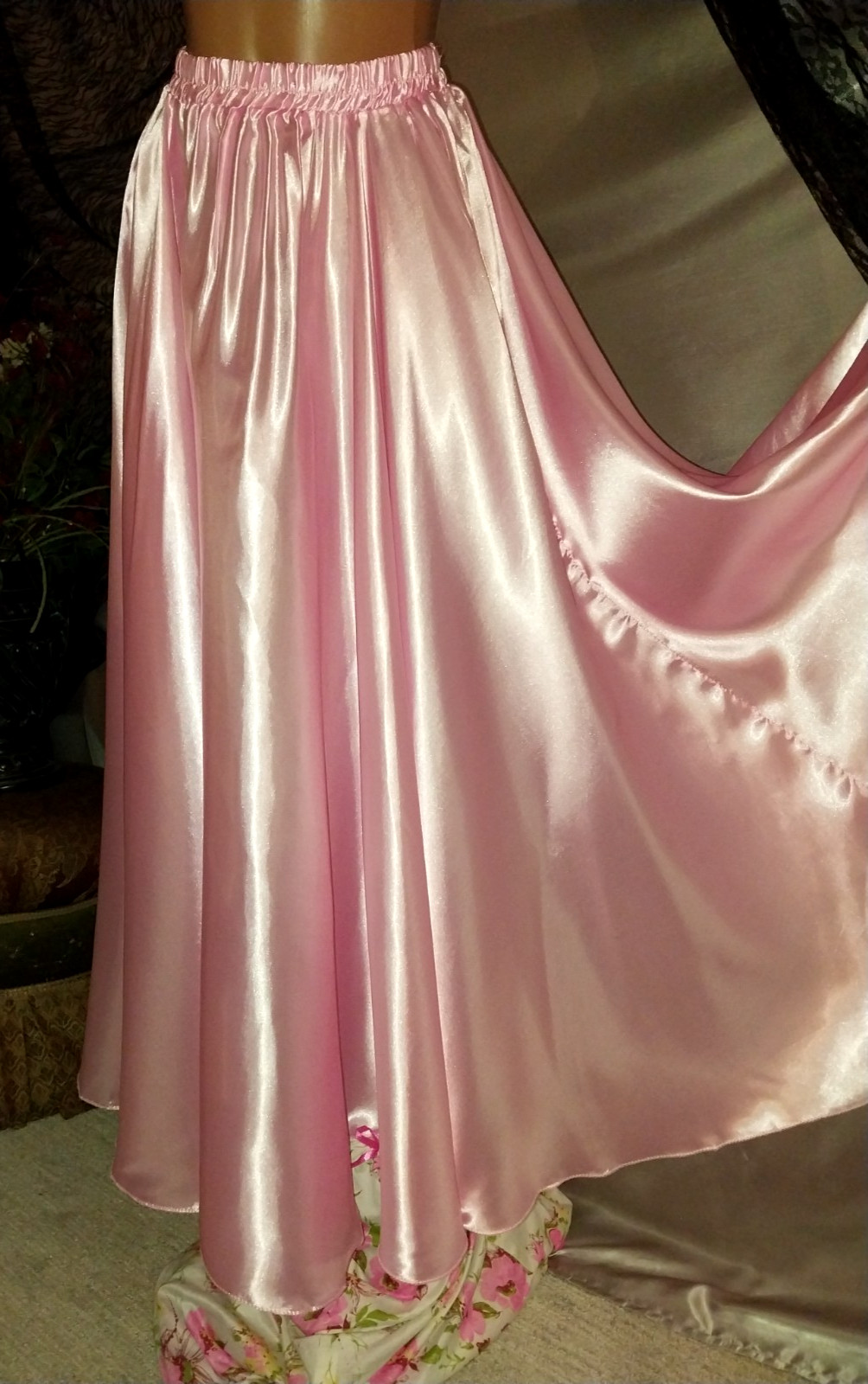 VTG SATIN LIQUID PINK GRAND SWEEP TWIRLY FLARE SKIRT SHINY GLOSSY LUXE SML NEW