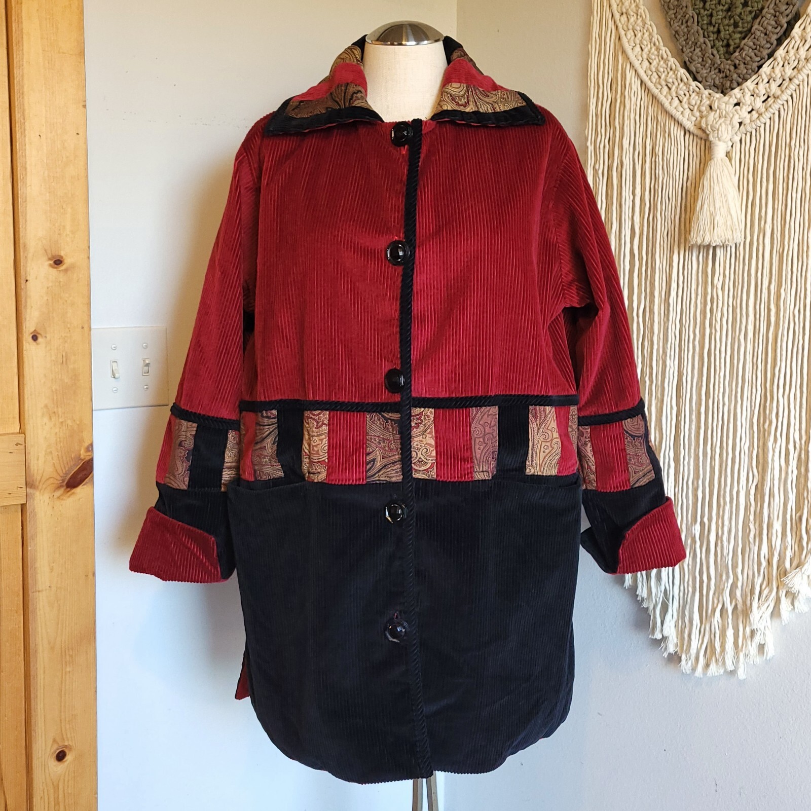 Vintage Suttles & Seawinds Size Medium Corduroy Patchwork Black Red Paisley Coat