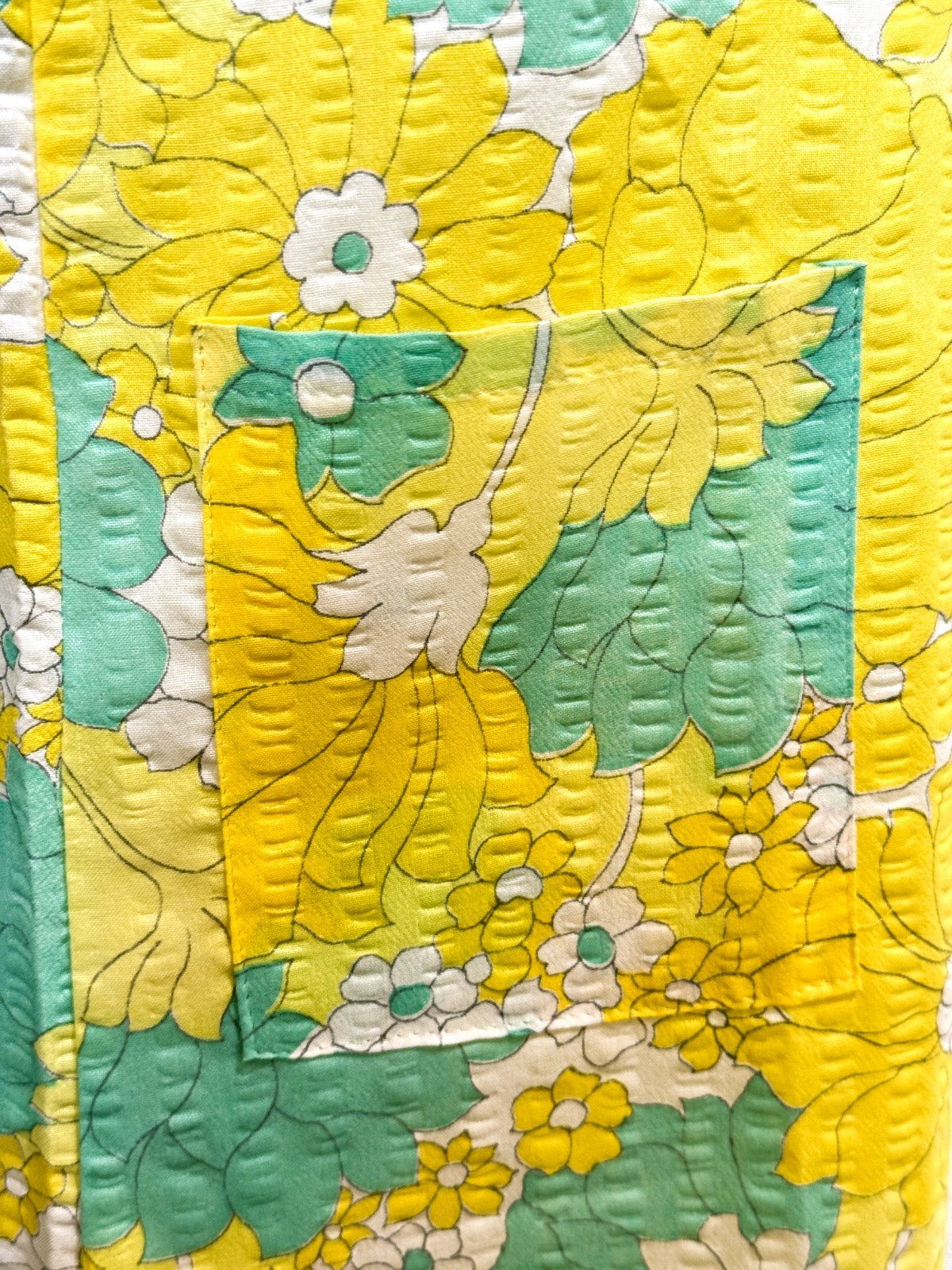 Vintage 1960s Yellow and Blue Floral Seersucker Mini Shift Dress Medium M
