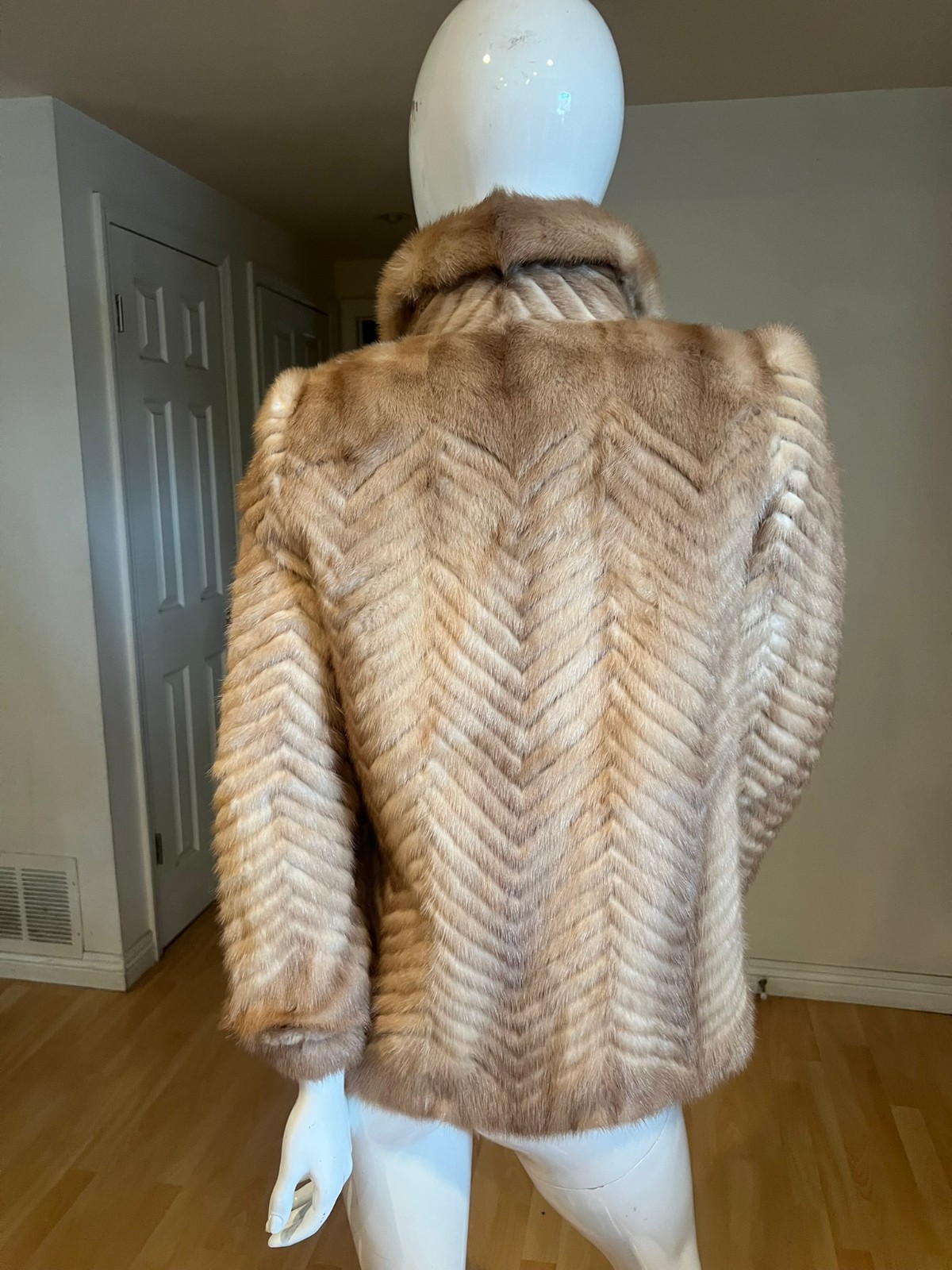 VINTAGE CHEVRON MINK FUR JACKET SZ XS XSMALL