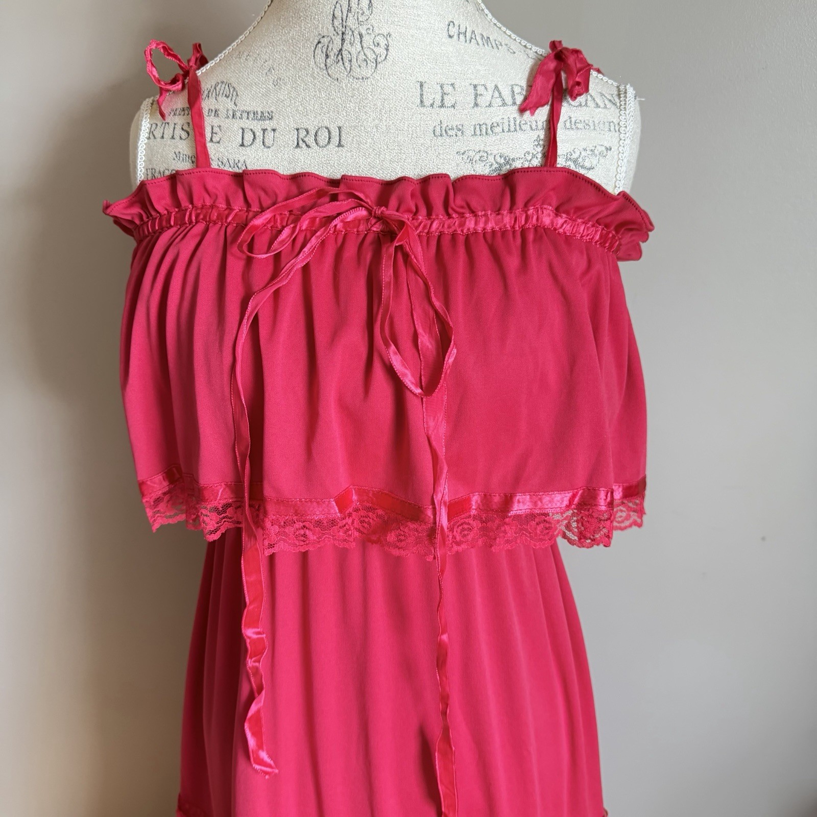 Vintage 70s Fuchsia Tiered Ruffled Cold Shoulder Maxi Dress Small Romantic Boho