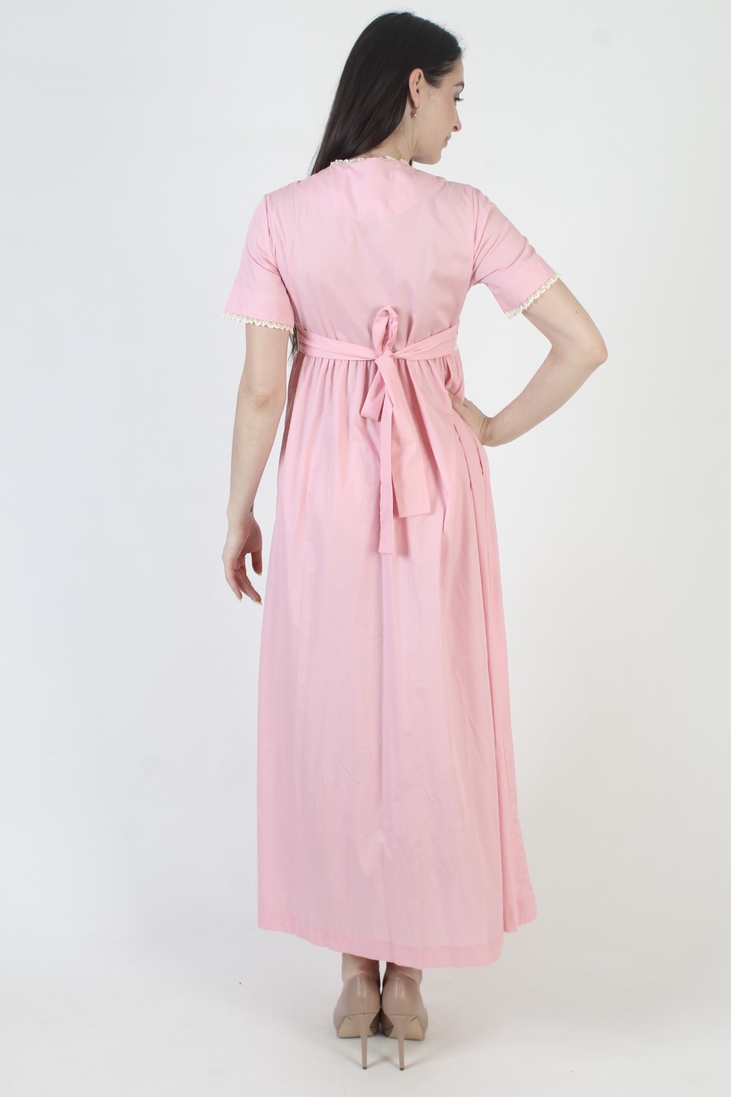 Vtg Loungees Pink Nightgown Floral Embroidered Peignoir Evening Pockets Gown