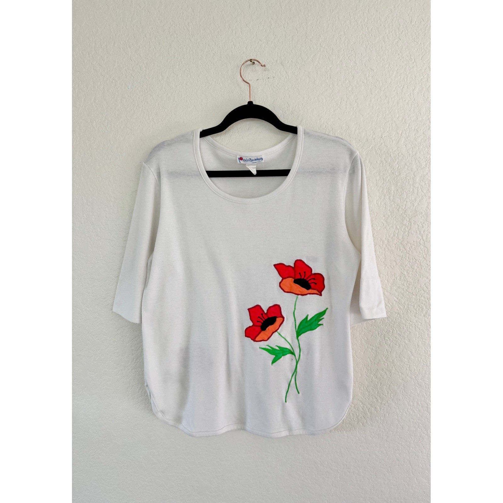 Pointmakers Phoenix Vintage White Red Poppy Floral Embroidered Scoop Neck Top