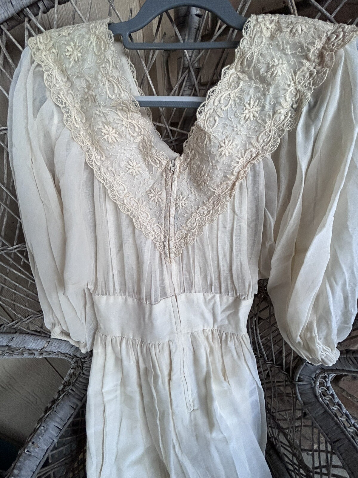Vintage Ivory Prairie Dress 3/4 Puffy Sleeves Embroidered Lace Bodice 25” Waist