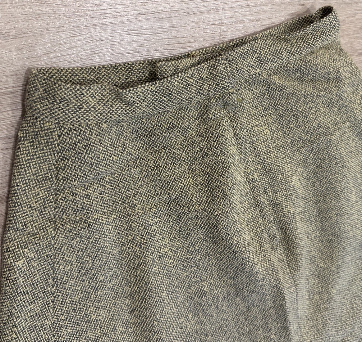 Vintage Saks Fifth Avenue Textured Mod A-Line Twiggy CONMAR Hook Loop 60s Skirt
