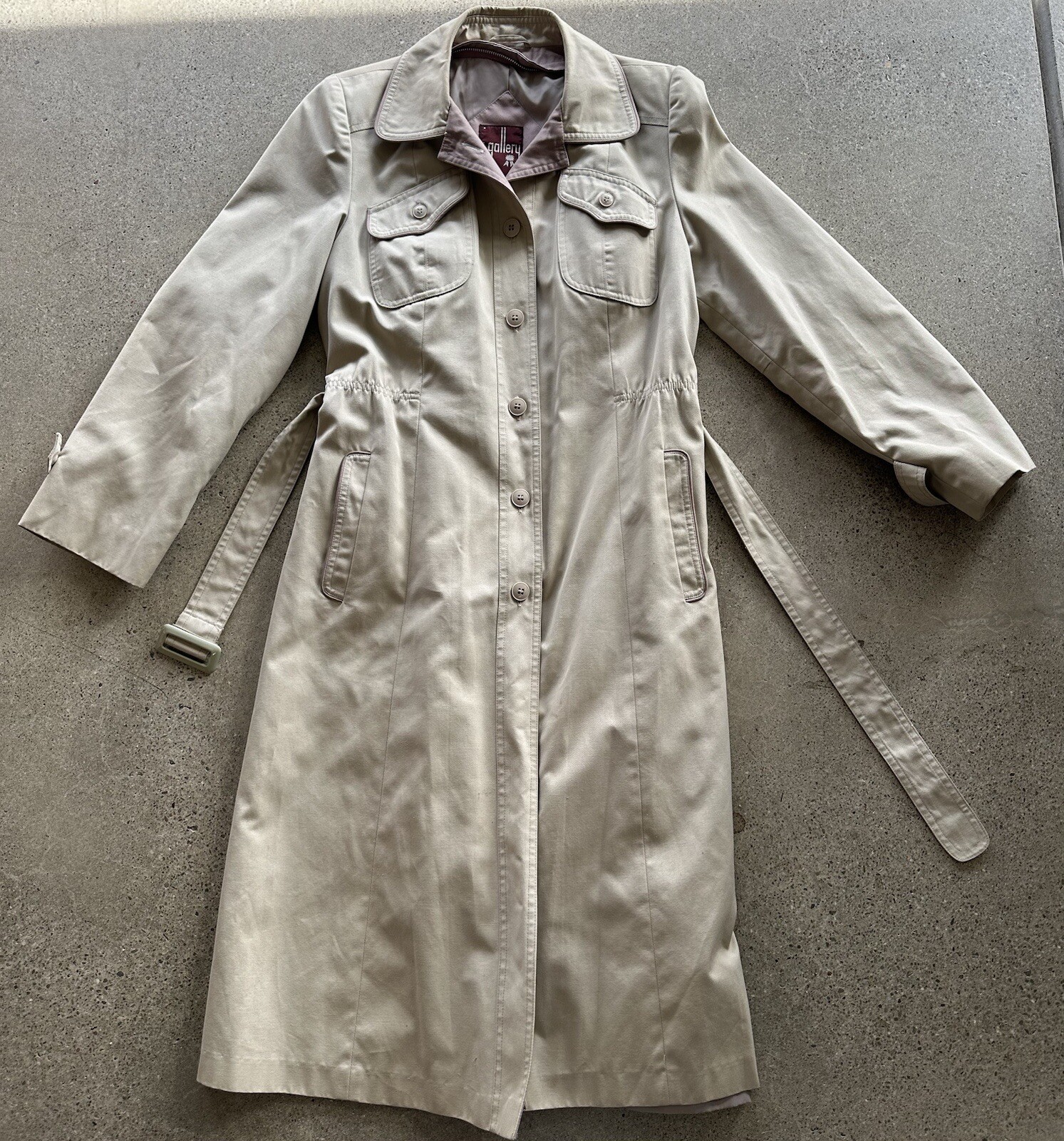Vintage J. Gallery Tan Trench Coat w Belt Size 8 / 9