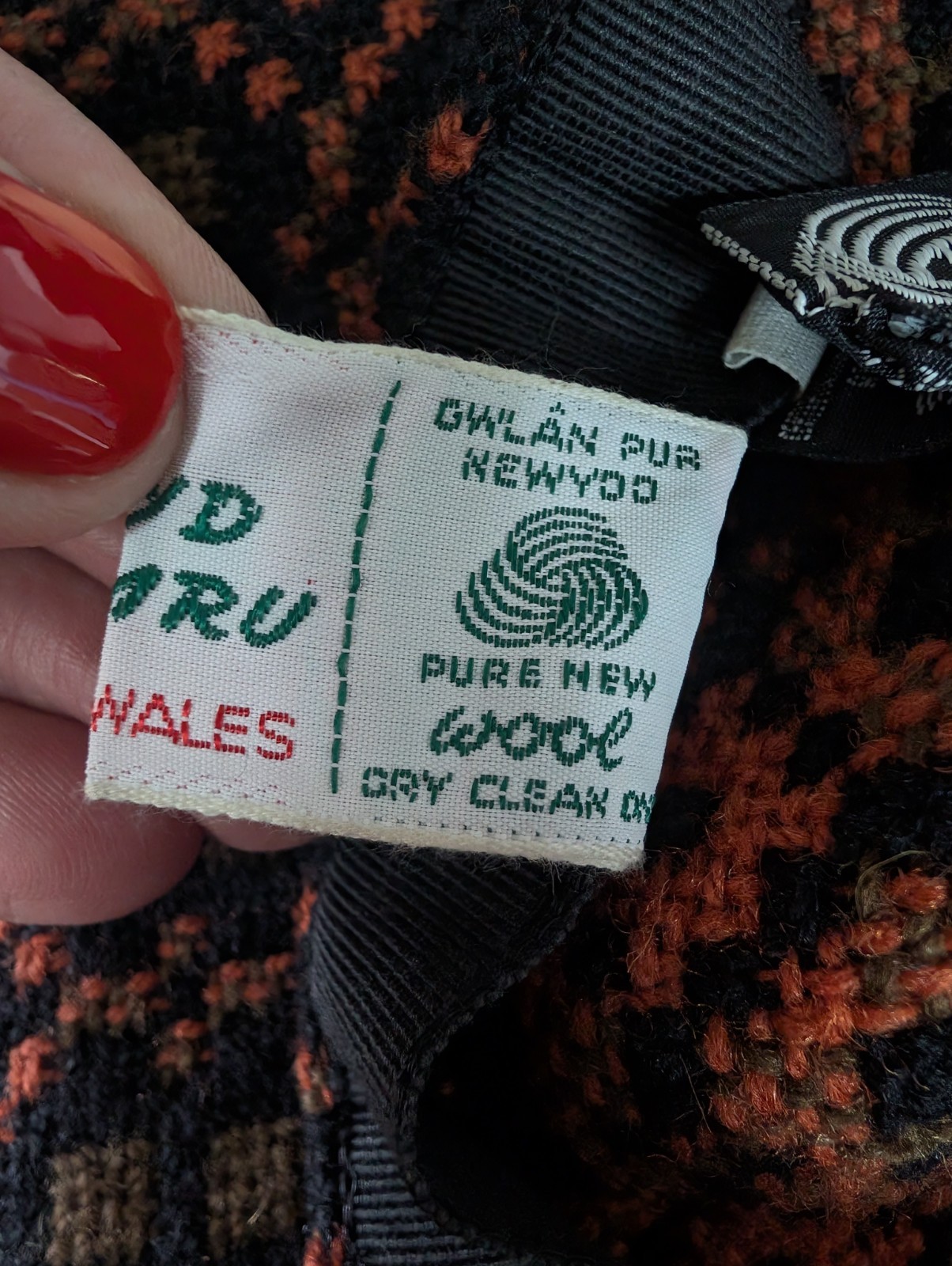 Vintage Welsh Woollens Dillad Dwyryd Cymru Patterned Wool Skirt Mod Medium