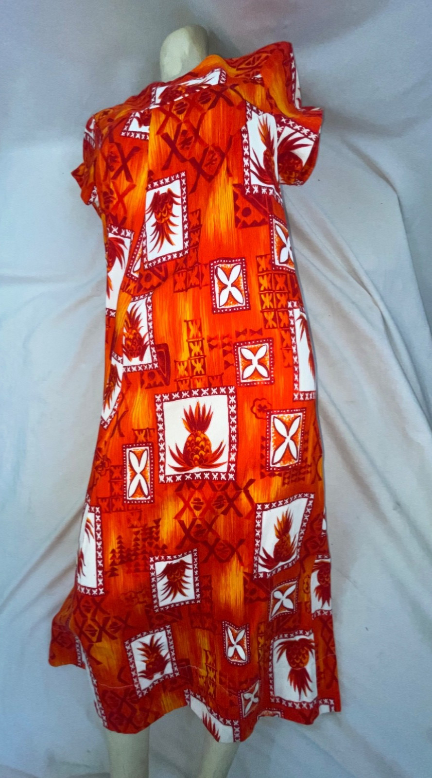VTG 60S 70S WOMENS BARKCLOTH PINEAPPLE ORANGE FLOWER DISCO RETRO HAWAIIAN DRESS