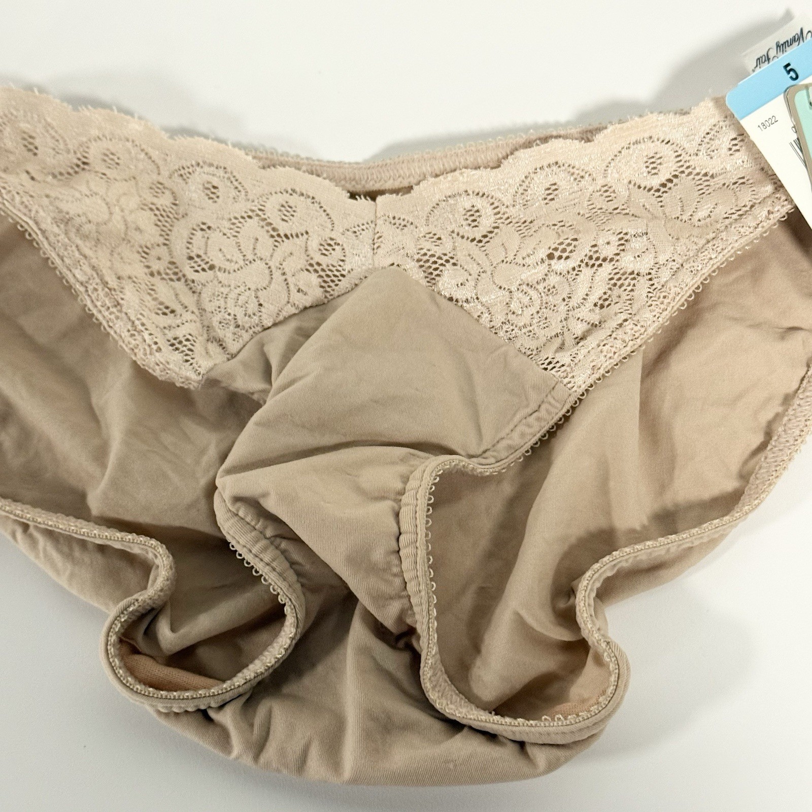 Vanity Fair Bikini Underwear Pretty Perfect Microfiber Panty Nude Lace Sz 5 Y2K