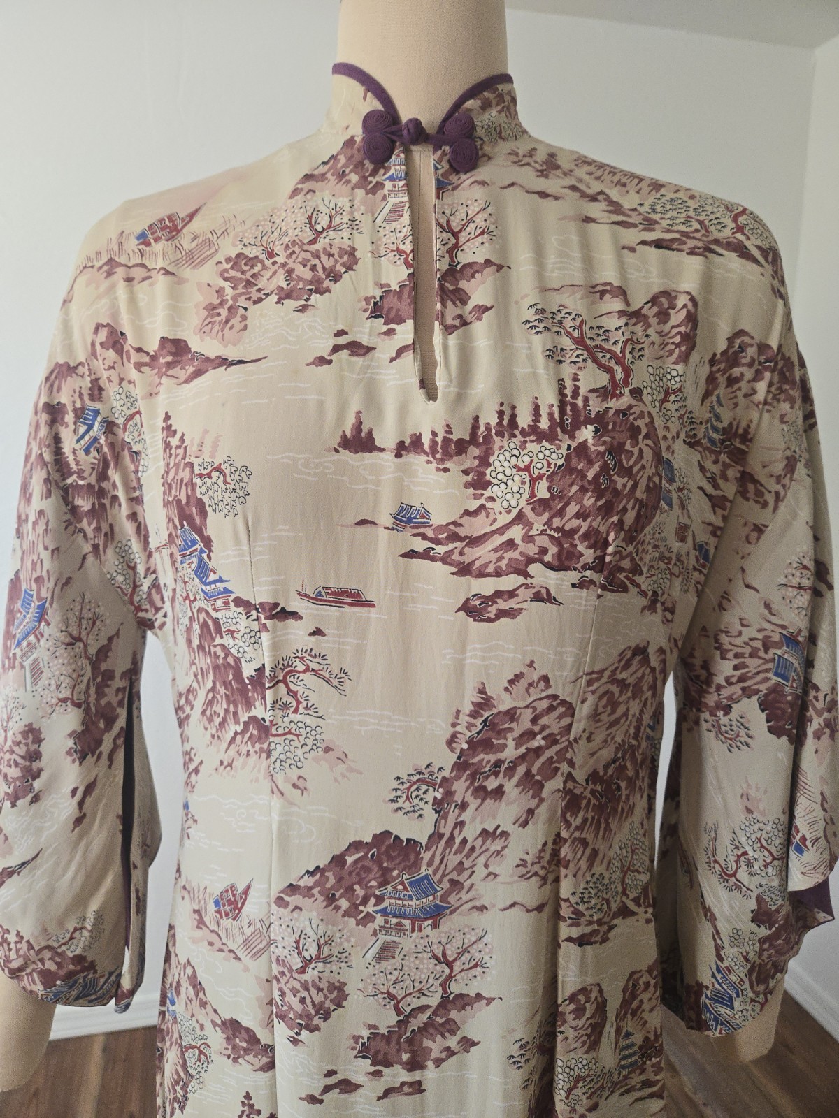 Vtg McInernys 1950s Hawaiian Maxi Dress Womens Pake Muu Watercolor Pagoda Nature