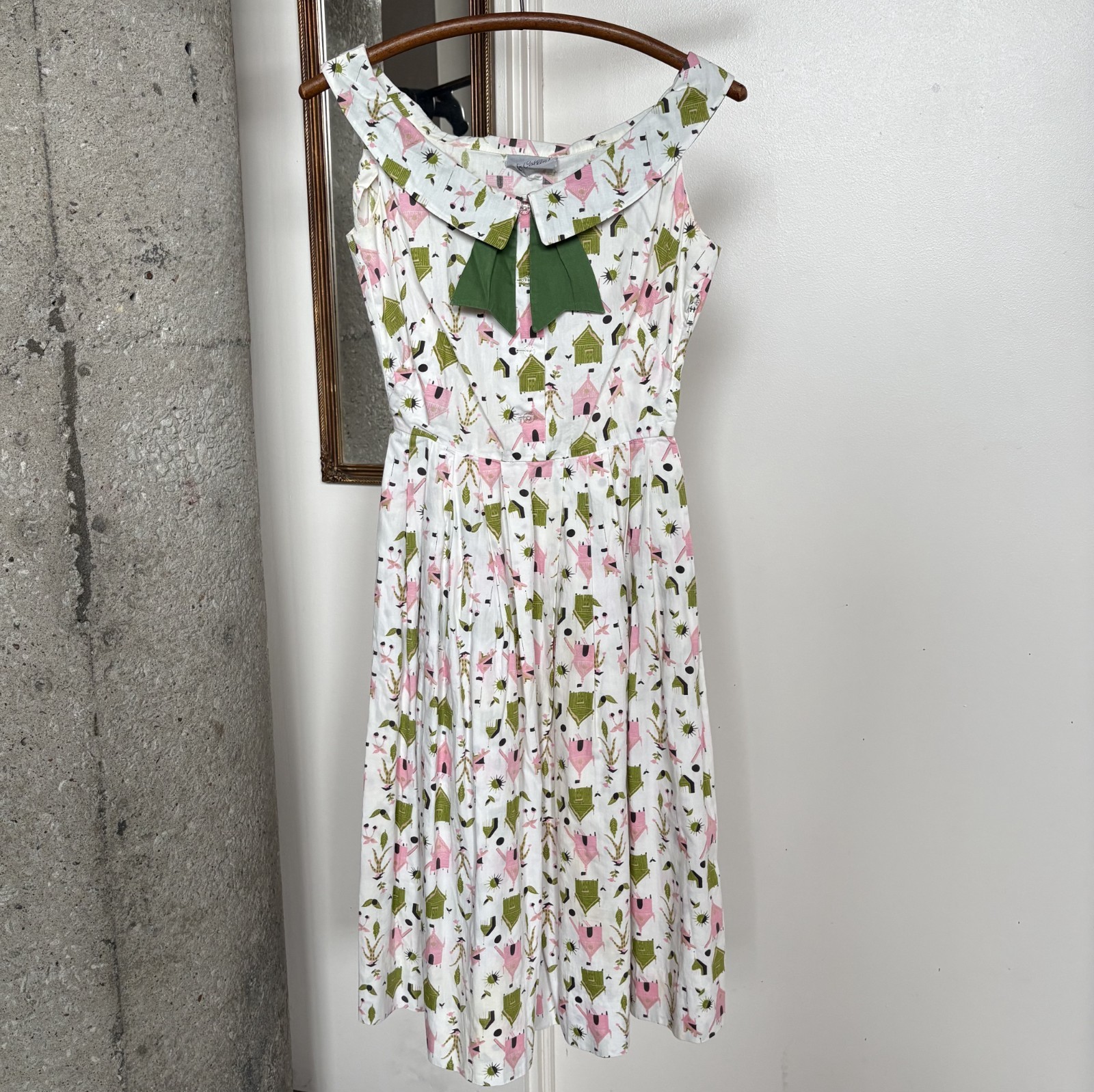 Rare Vintage 50s Jo Collins Novelty Print Dress Whimsical Folklore Kitschy XS/S