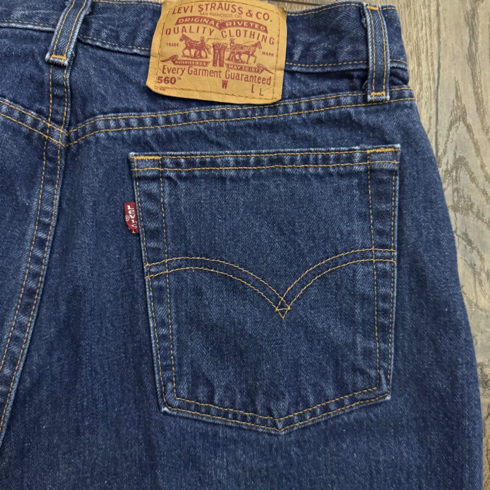 Vintage Levis 560 Loose Fit Straight Leg Jeans Dark Wash Womens 14 Cotton Y2K
