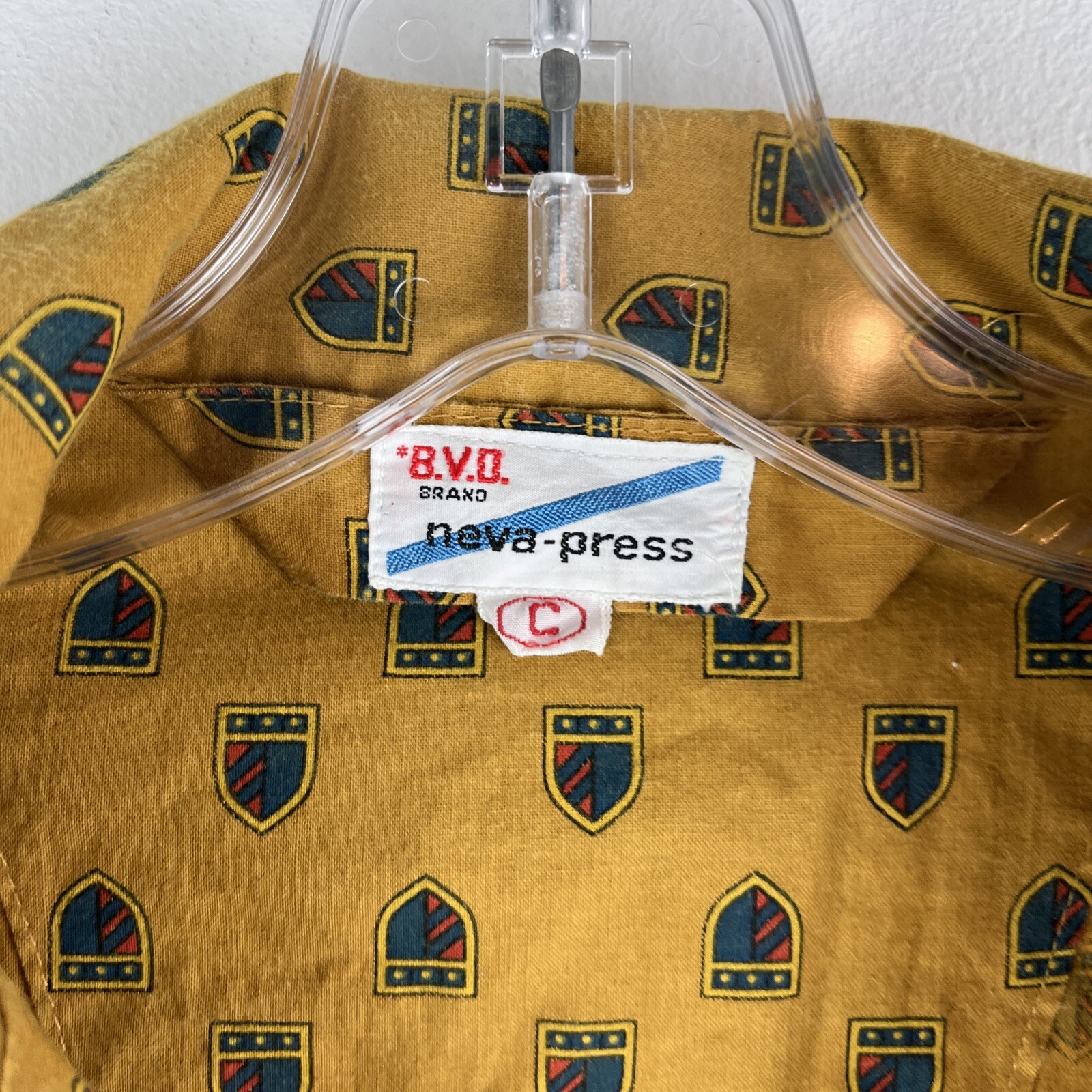 Vintage BVD neva-press Women XL Long Sleeve Button Blouse Top Mustard Retro