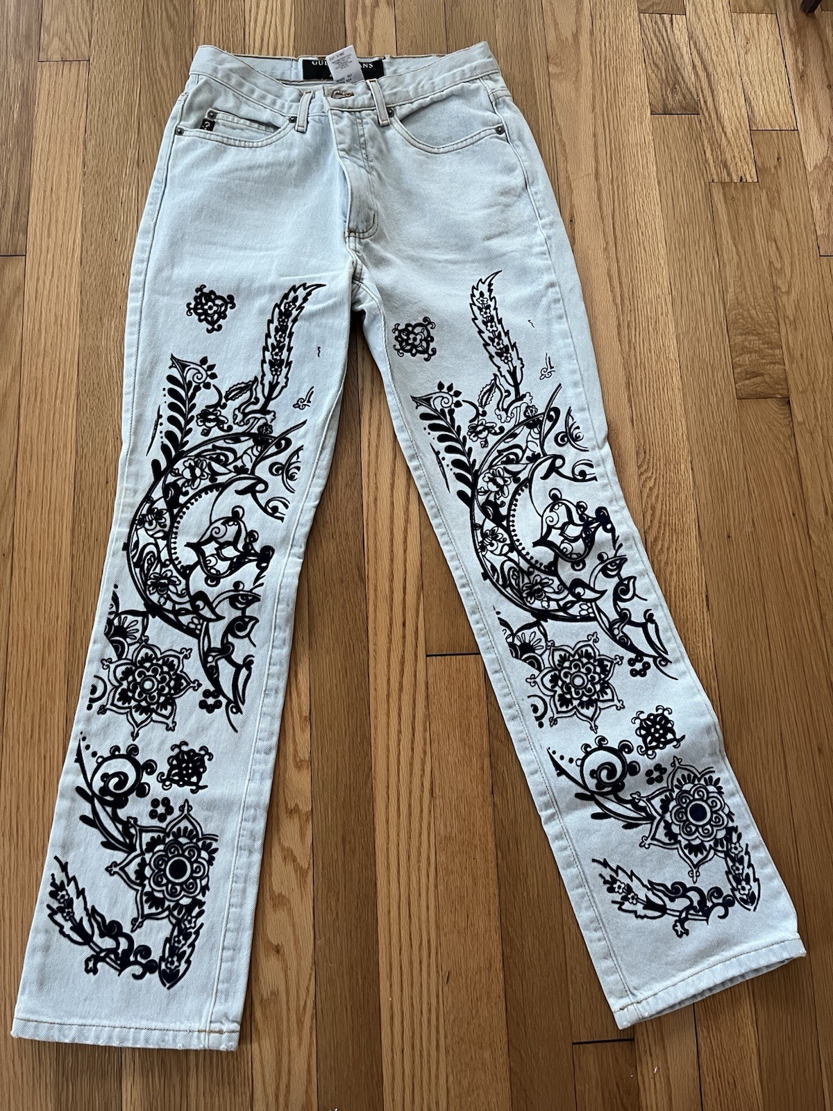 1980s GUESS womens jeans tattoo ink art 28 W 29 inseam excellent clean Vintage