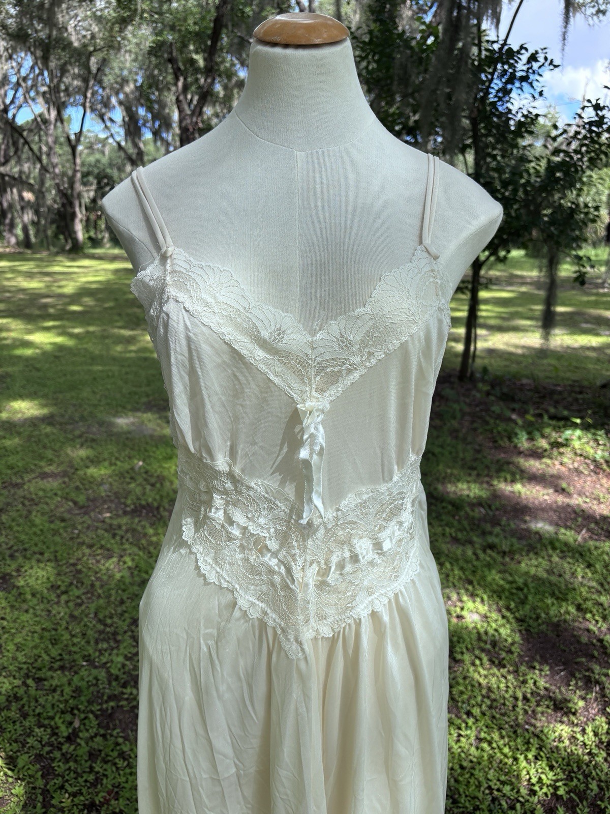 Vintage Lace Victorian Night Gown No Tags Fits Size Womens Medium