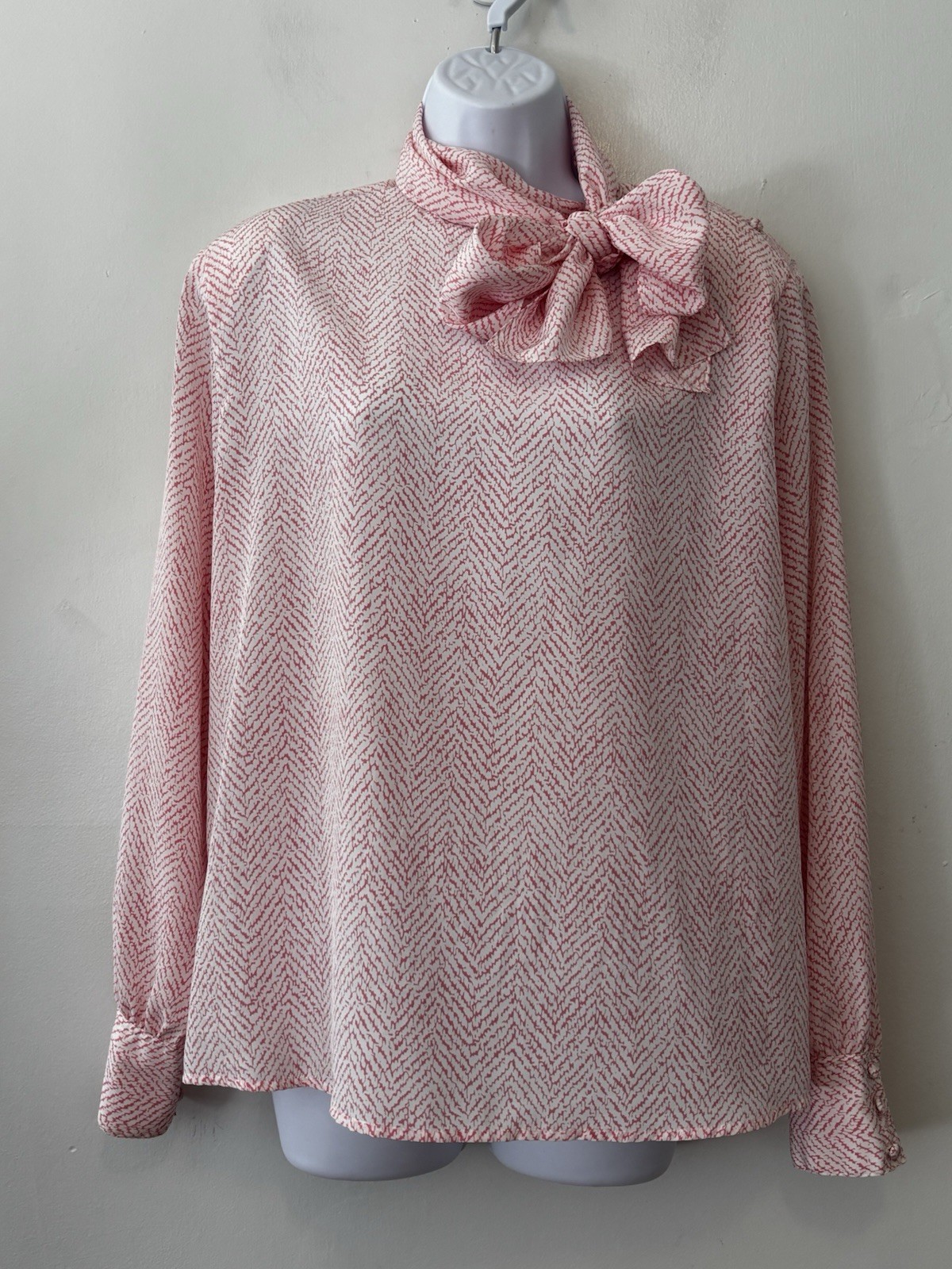 Vintage JH Collectibles Blouse Women Medium Large Pink Chevron Bow Shoulderpads