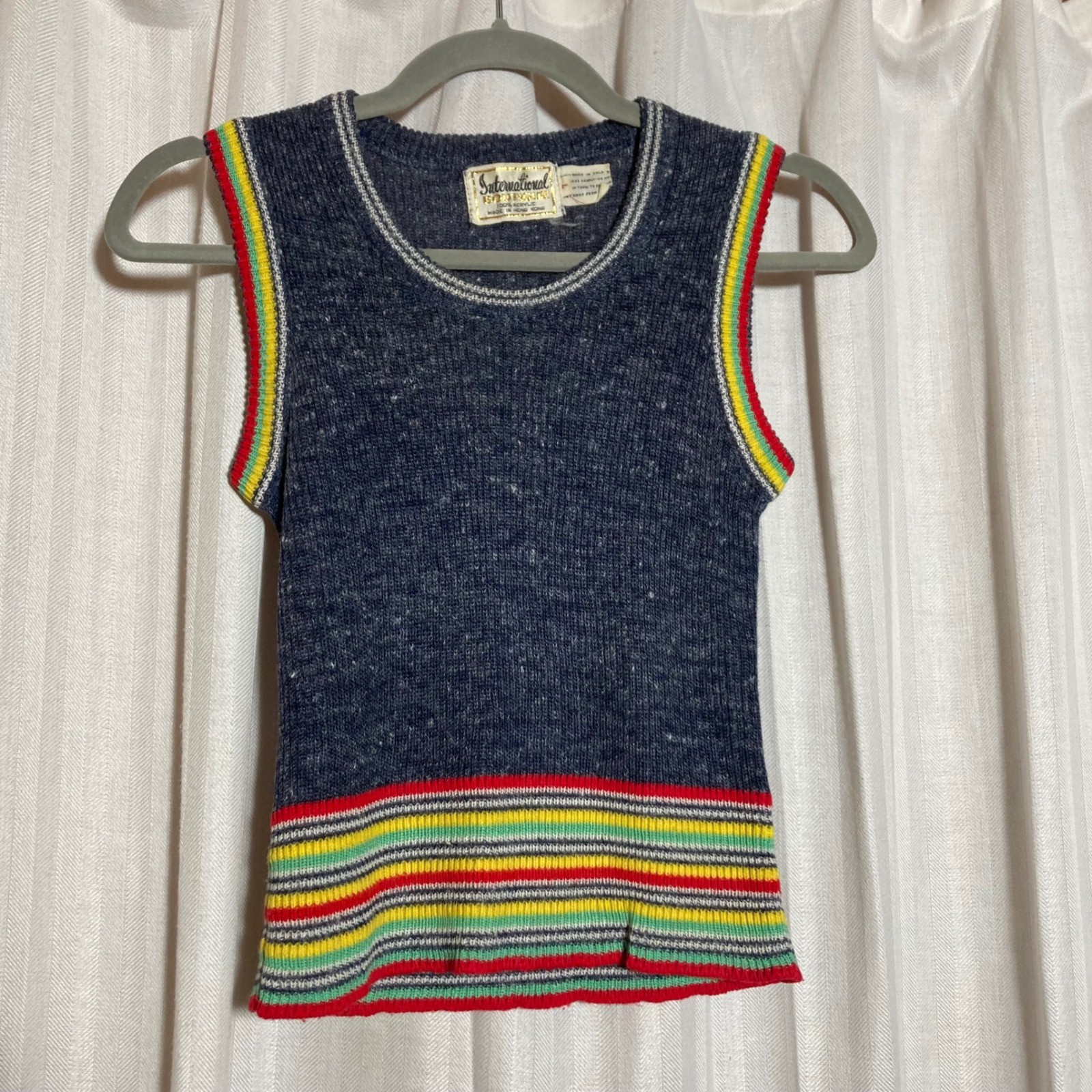 Vintage International Boutique Gray Rainbow Stripe Knit Sweater Vest Junior S