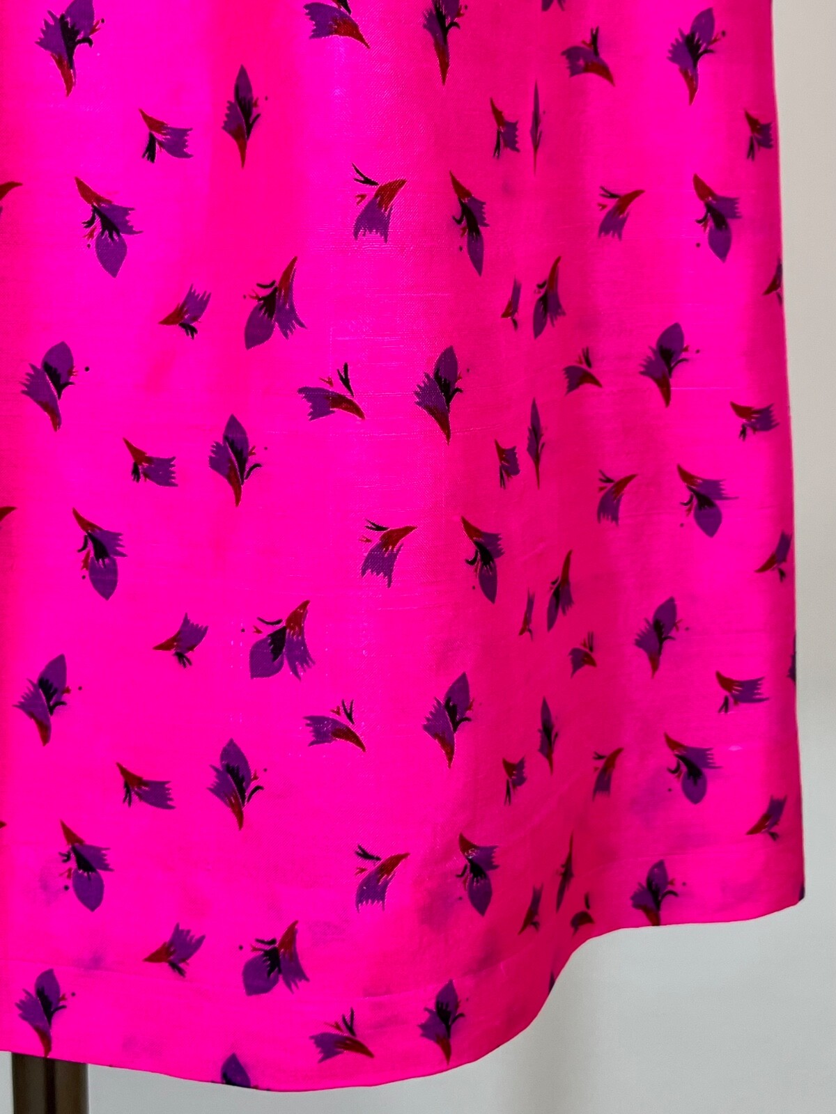 Vintage 1950’s-60’s rare HOT PINK pure silk floral dress with pleat details M/L