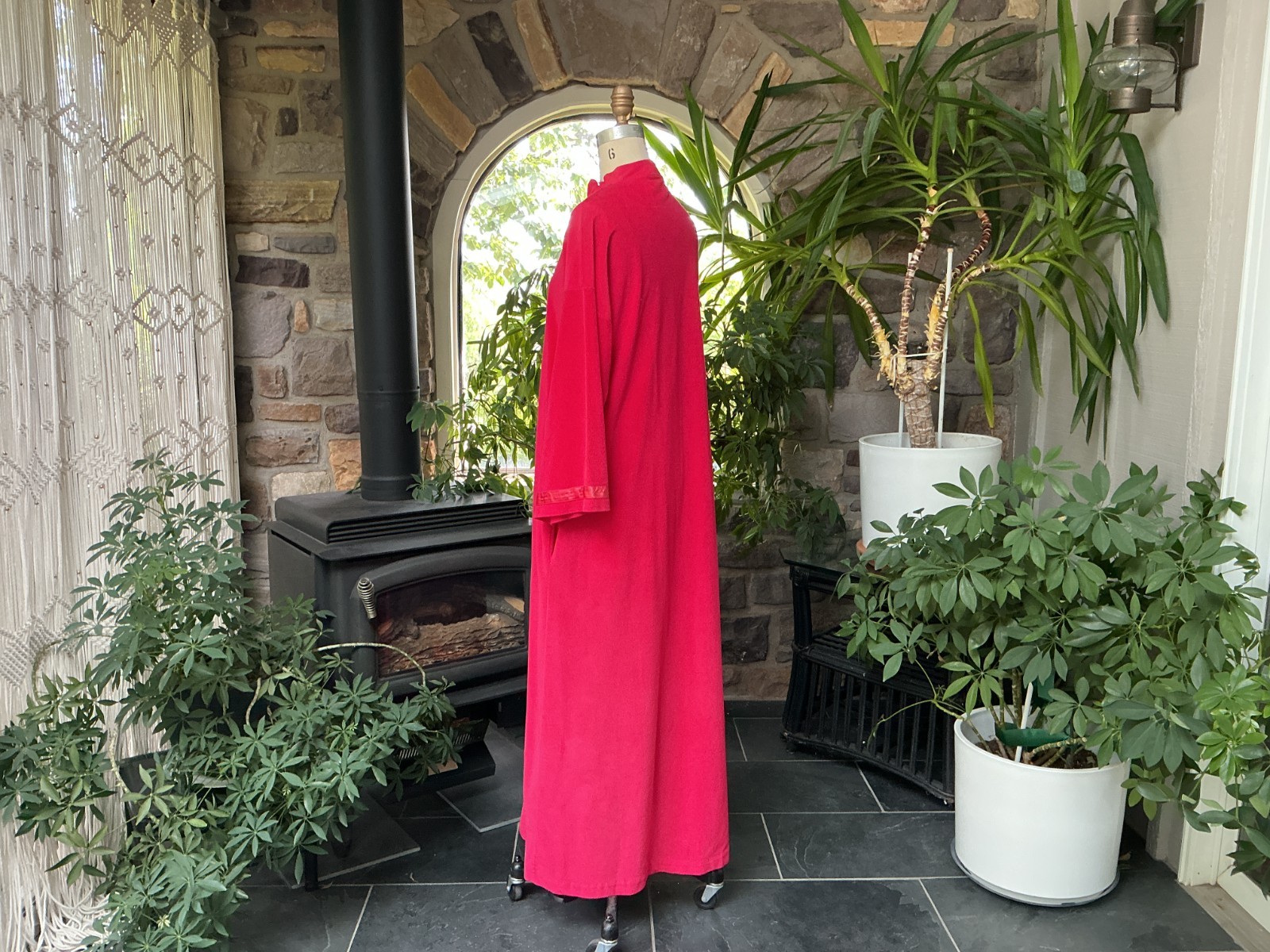 Vintage 1970s Deep Pink Velour and Satin Zipper Front Robe Lounge Trends