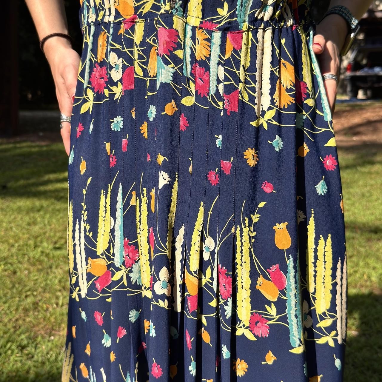 30s navy blue cold rayon crepe dress w/ colorful wildflower talon bell metal zip