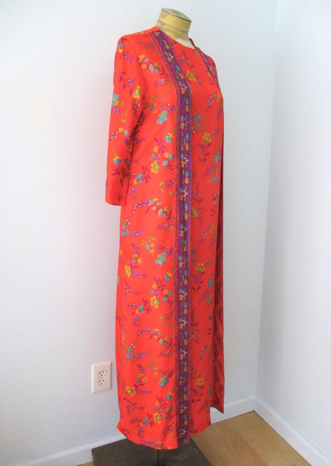 Vtg 60s 70s Tomato Red Purple Silky Maxi Robe Loungewear Pocket Layered Duster M