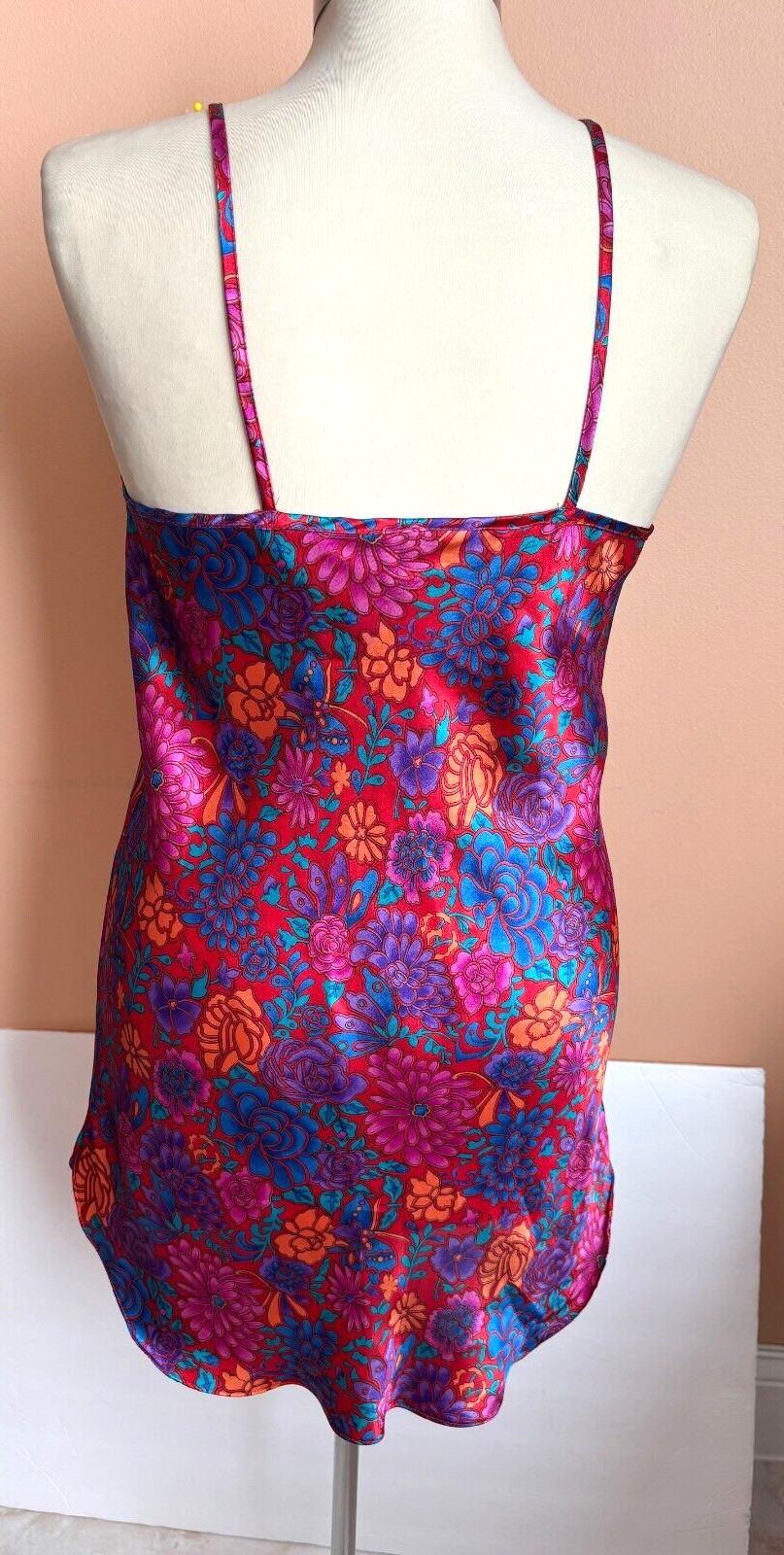 LA INTIMATES Beaux Reves Nightgown Satin Floral Red Purple Blue Vintage Medium