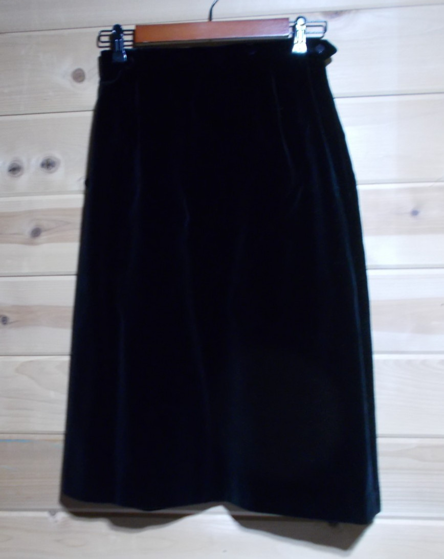 VTG Joyce Sportwear Velvet Skirt Suit Size S MADE IN USA Color Black EUC
