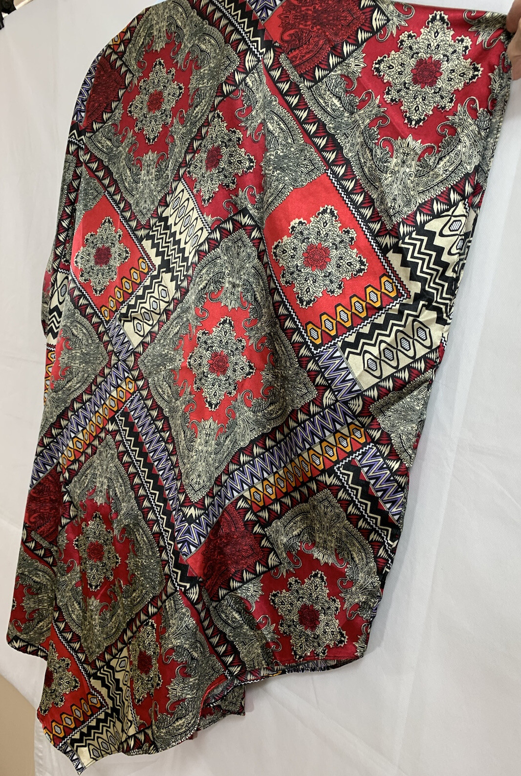 Ashro Free Size Paisley Graphics Caftan Shiney Multicolor Vneck Gold Accent Trim