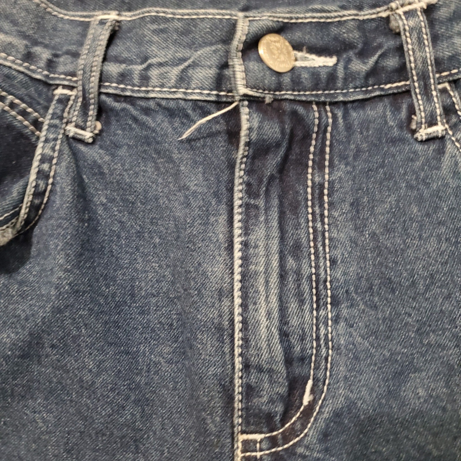 Vintage Disney Winnie the Pooh Denim Cargo Shorts High Waist Embroidered Sz 9/10
