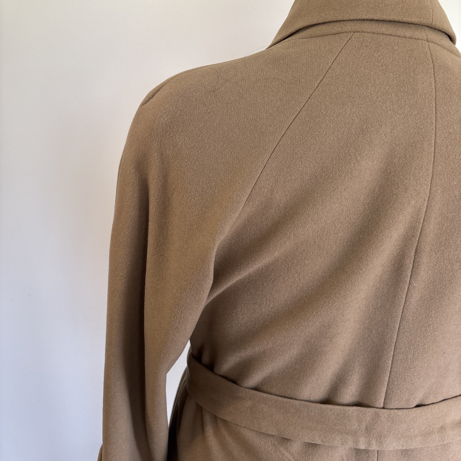 Vintage Donnybrook Womens Tan Wool Coat Full Length Size 10 Made In Russia