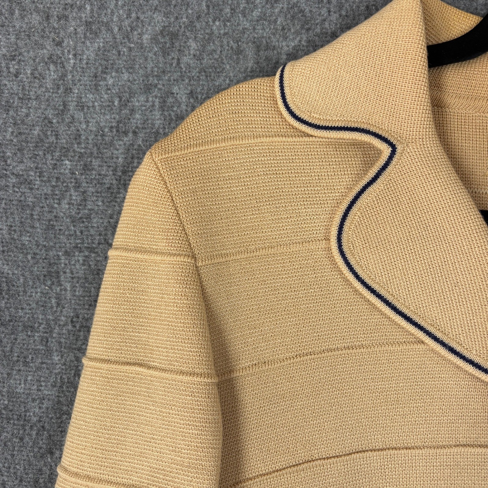 Gina Teresa Vintage 100% Wool Knit Cardigan Jacket Tan Navy Trim Gold Buttons 14