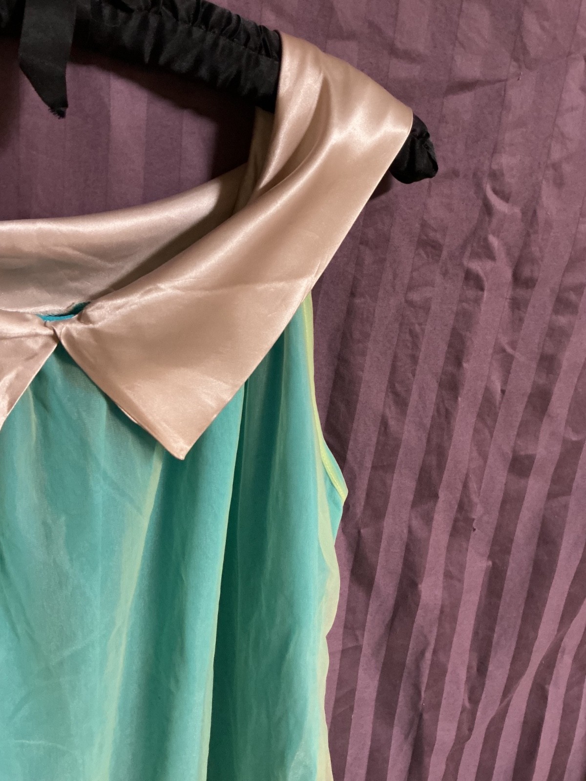 VINTAGE JOAN STARR 2 LAYER NYLON NIGHTGOWN AQUA COLOR SATIN COLLAR SZ. L