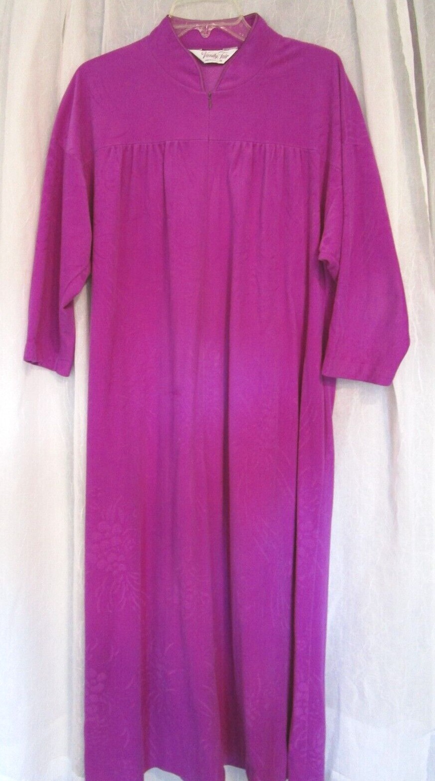 VTG VANITY FAIR Half Zip Velour Sz Med Purple Embossed Robe Lounger House Coat