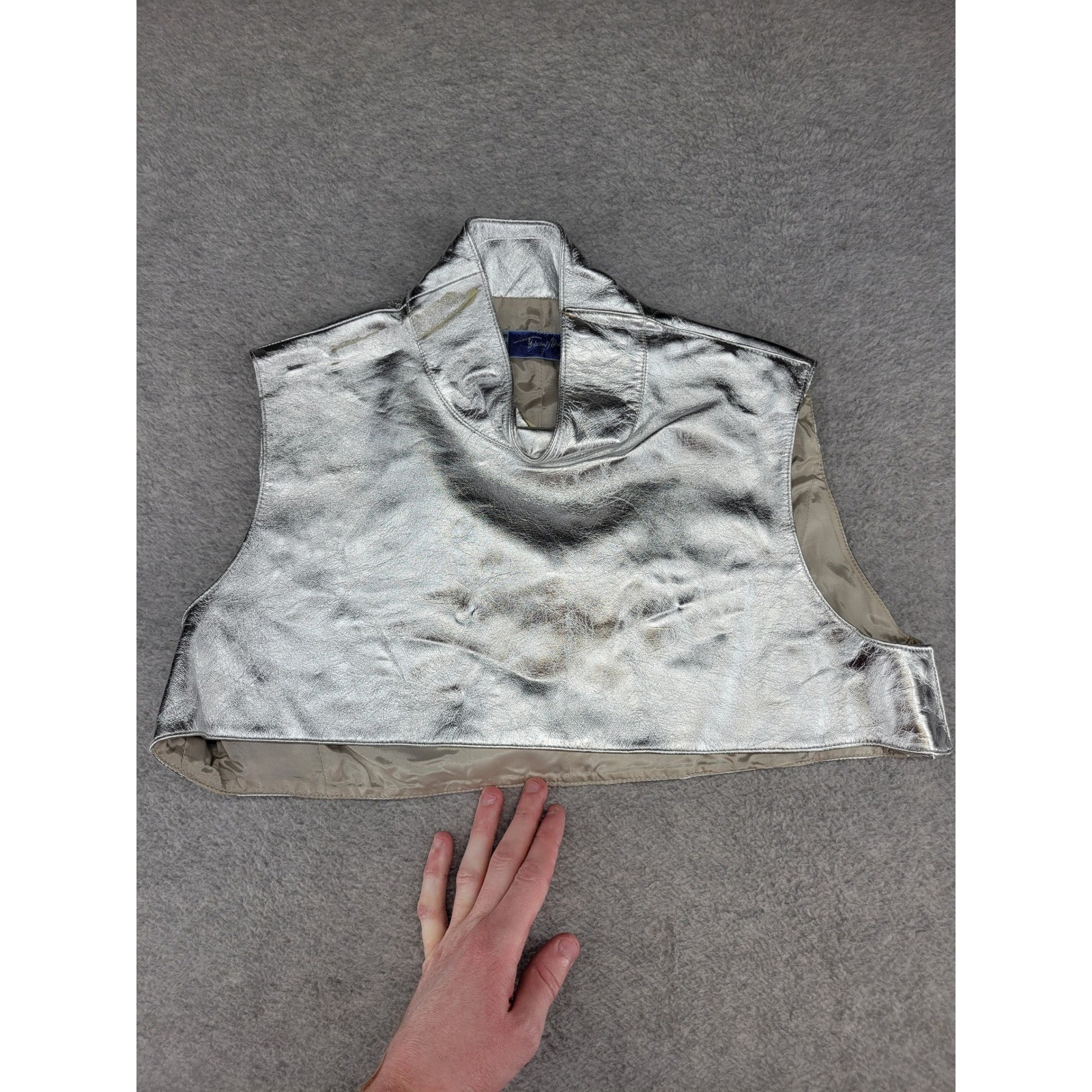Thierry Mugler Silver Metallic Lamb Leather Yoke Cropped Vest High Neck IT 42