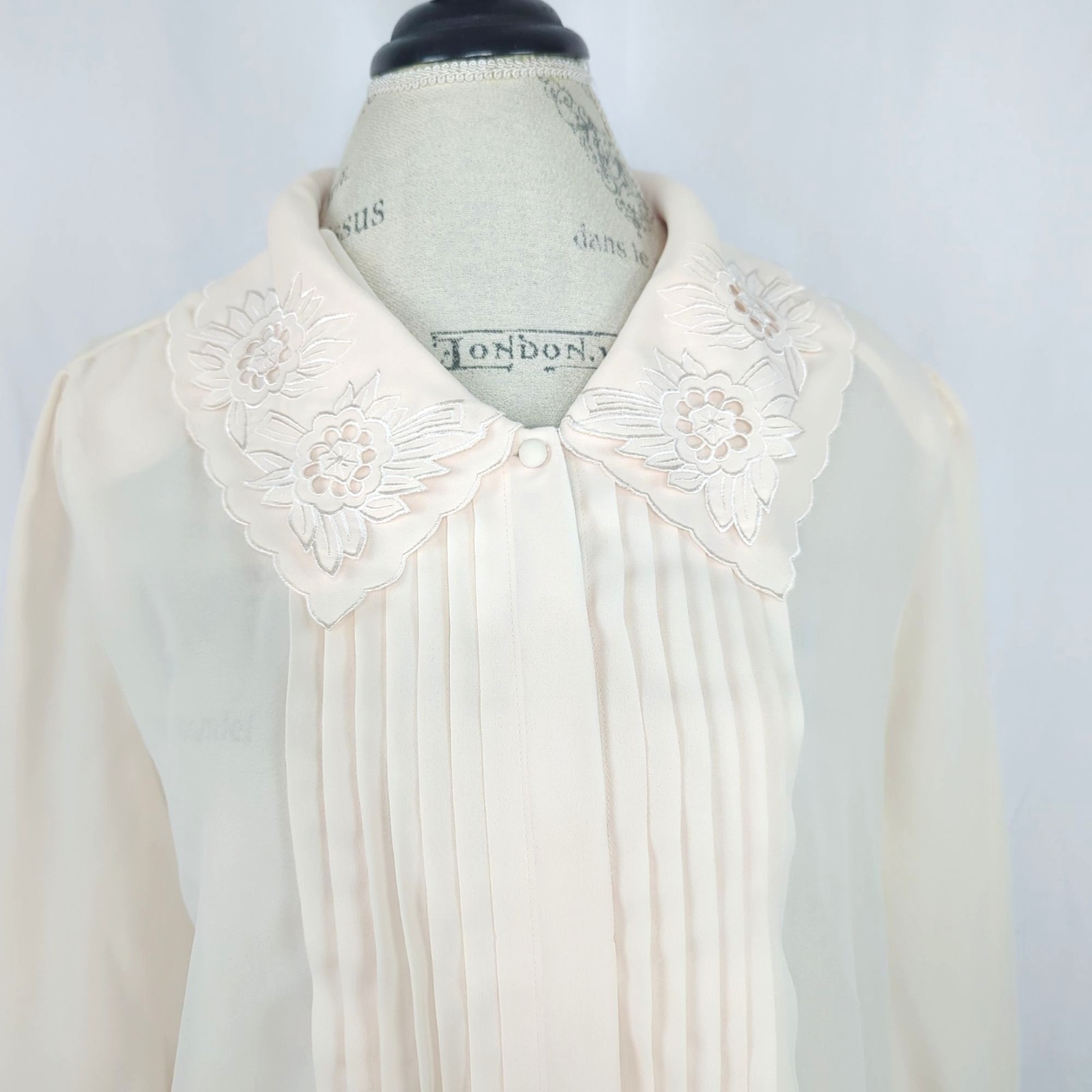 Vintage 80s Josephine Top Large Cream Pin Tuck Blouse