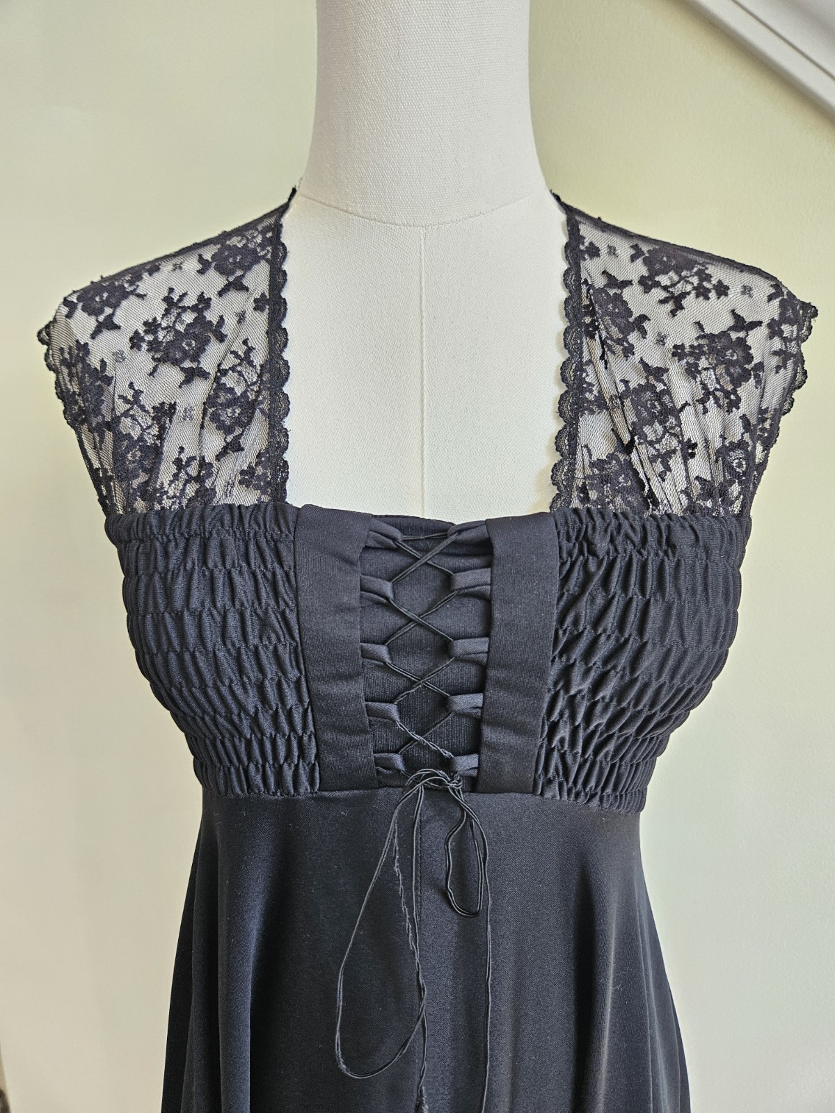 Vintage 1970s Jody T Of California Black Lace Midi Dress Ruched Lace Up Goth XS