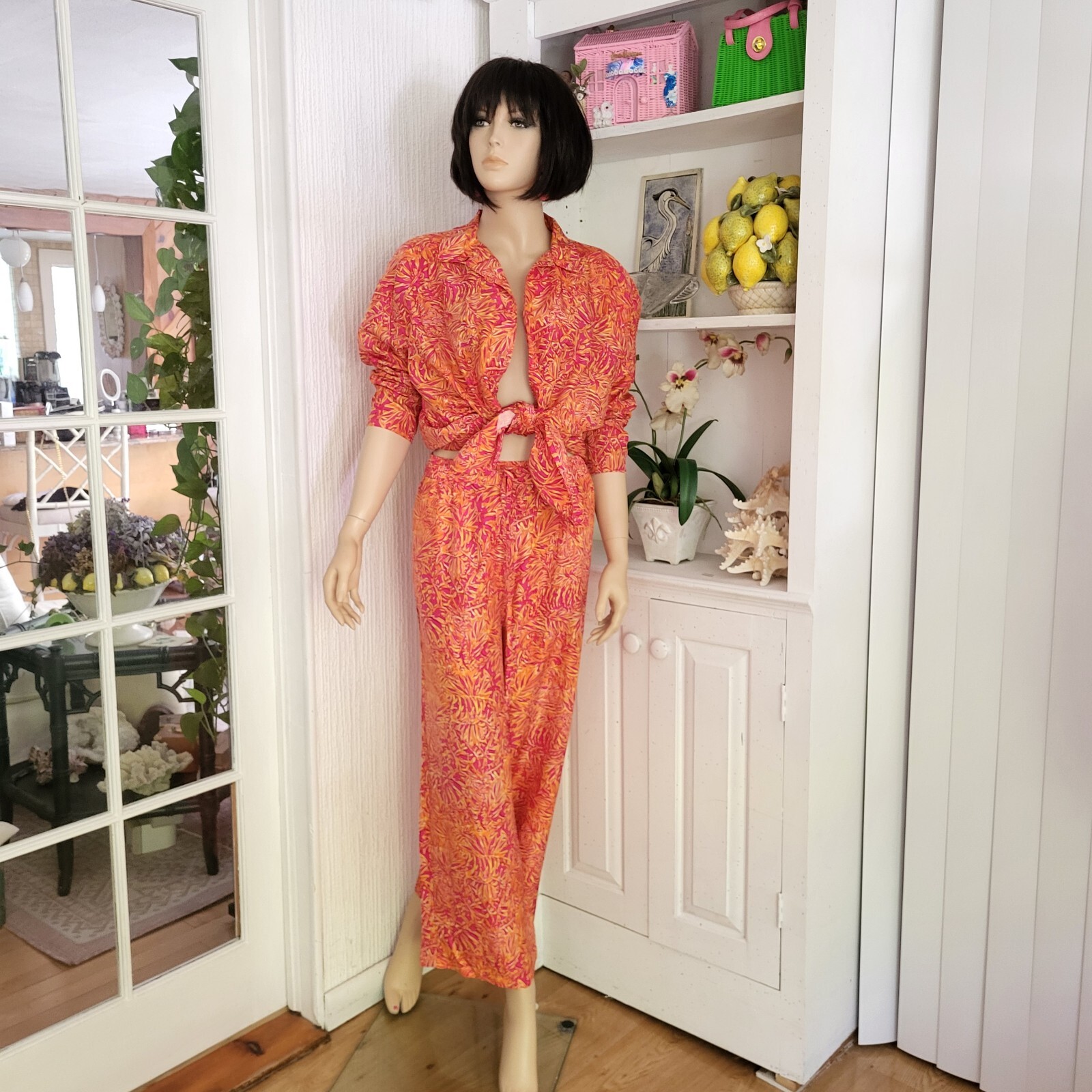 Vintage Lilly Pulitzer Silk 2 Peice Blouse and Pants Set White Label Size M/L