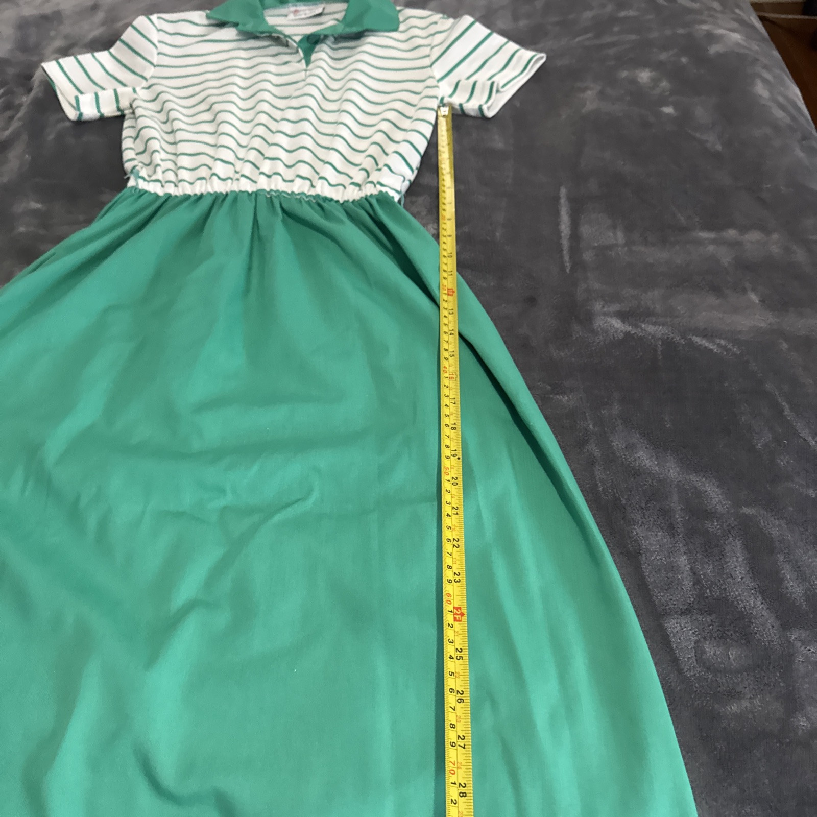 VTG „The Sportsdress” By Sears, Green, White Size Is Smaller. See Measurements.