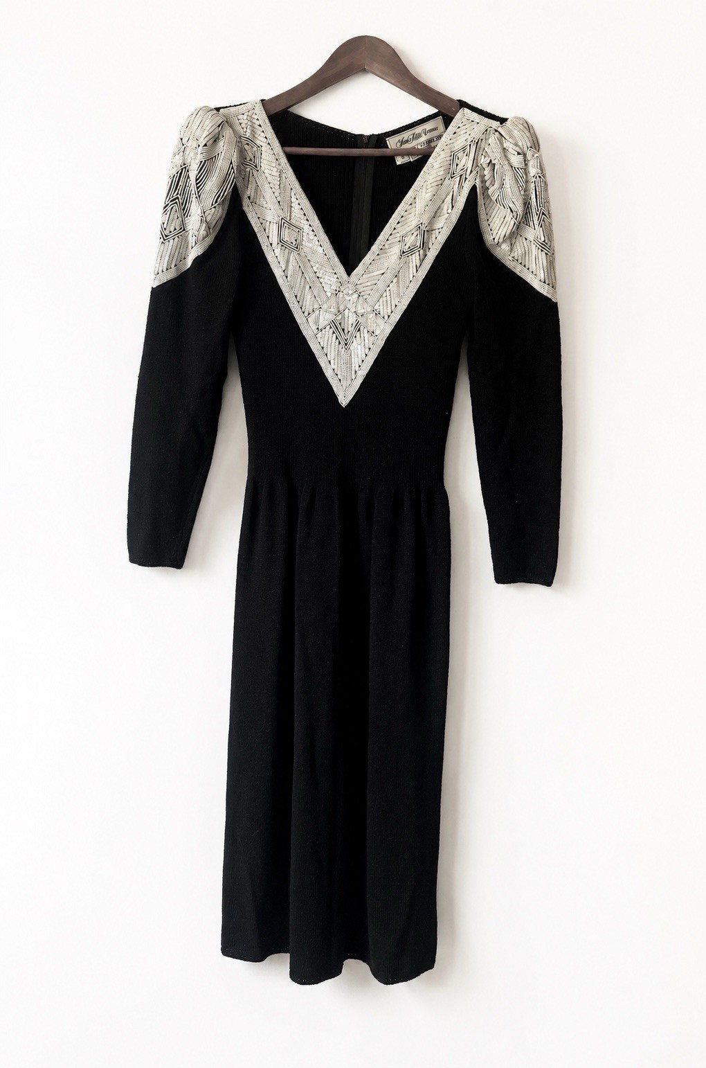 Vintage Saks Fifth Avenue Pat Sandler Wellmore Beaded Sequin Knit Dress 8 Black