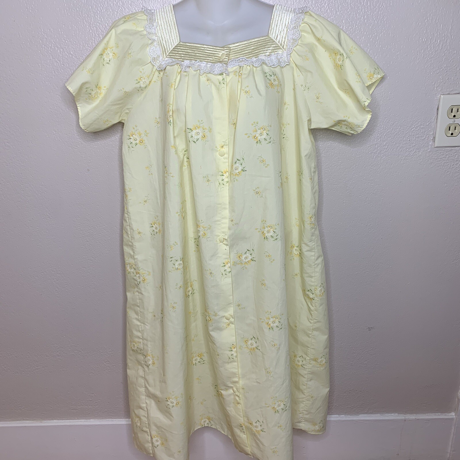 Previews USA Vtg Dress Womens 44X36 Yellow Floral Night Gown House Lounge