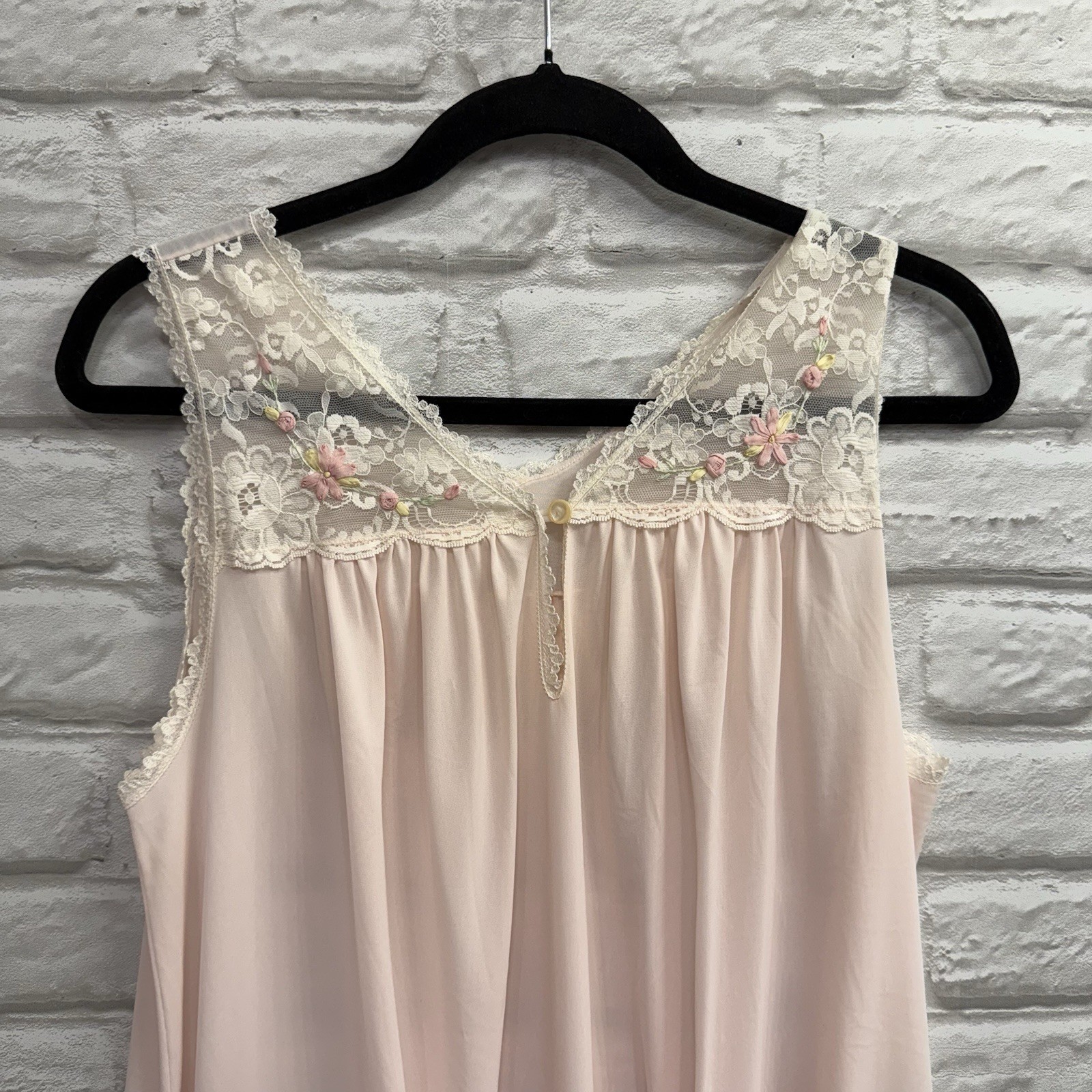Vtg Shadowline Nightgown Pink Nylon Chiffon Overlay Lace Rosebuds Babydoll Small